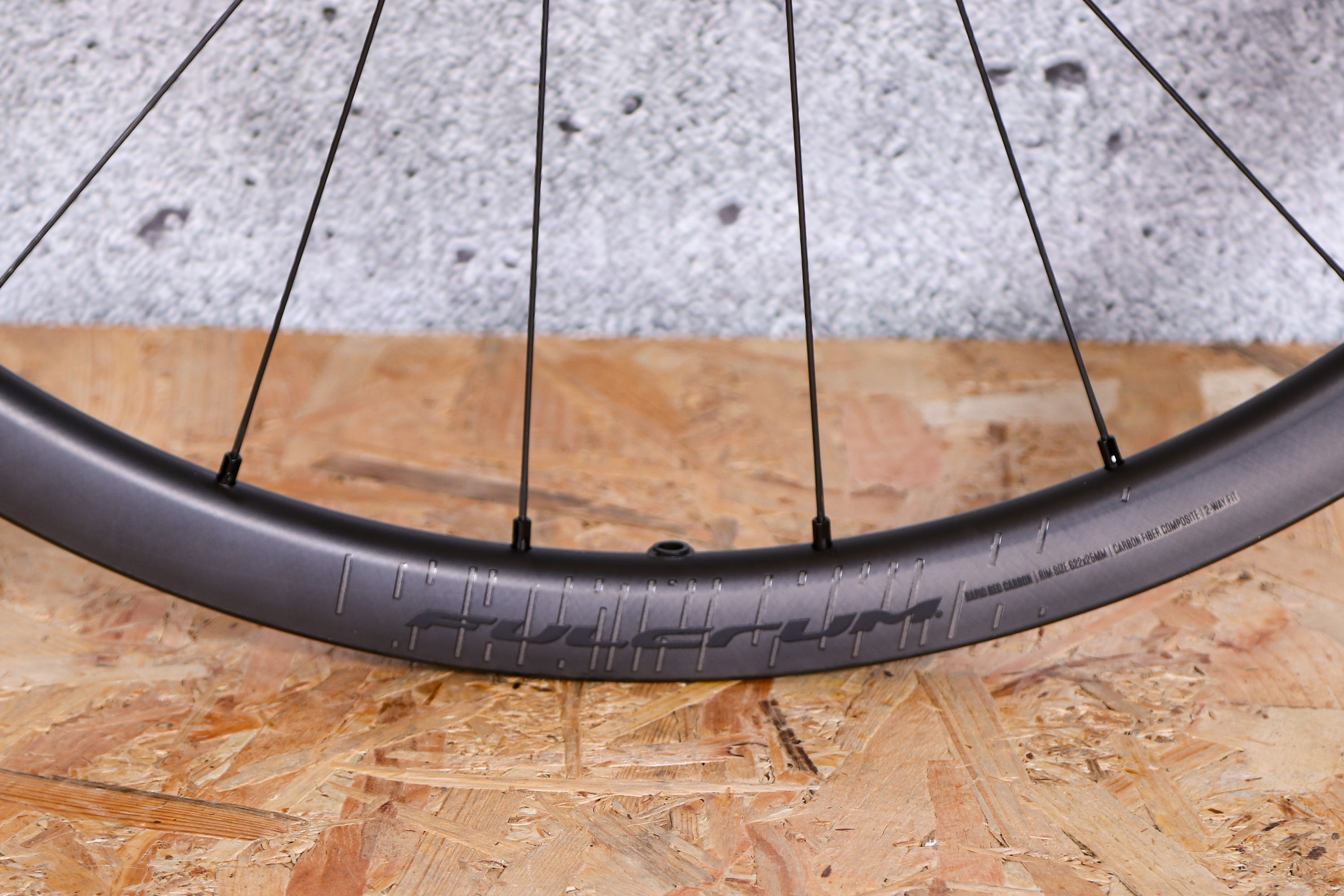 Review Fulcrum Rapid Red Carbon Wheelset Road Cc