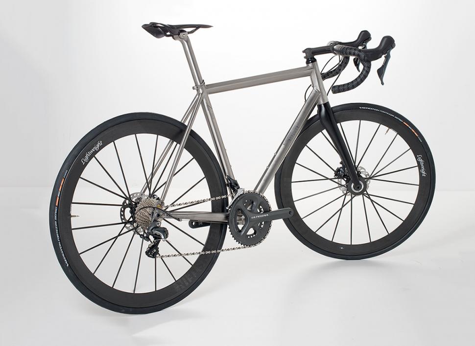 titanium race bike