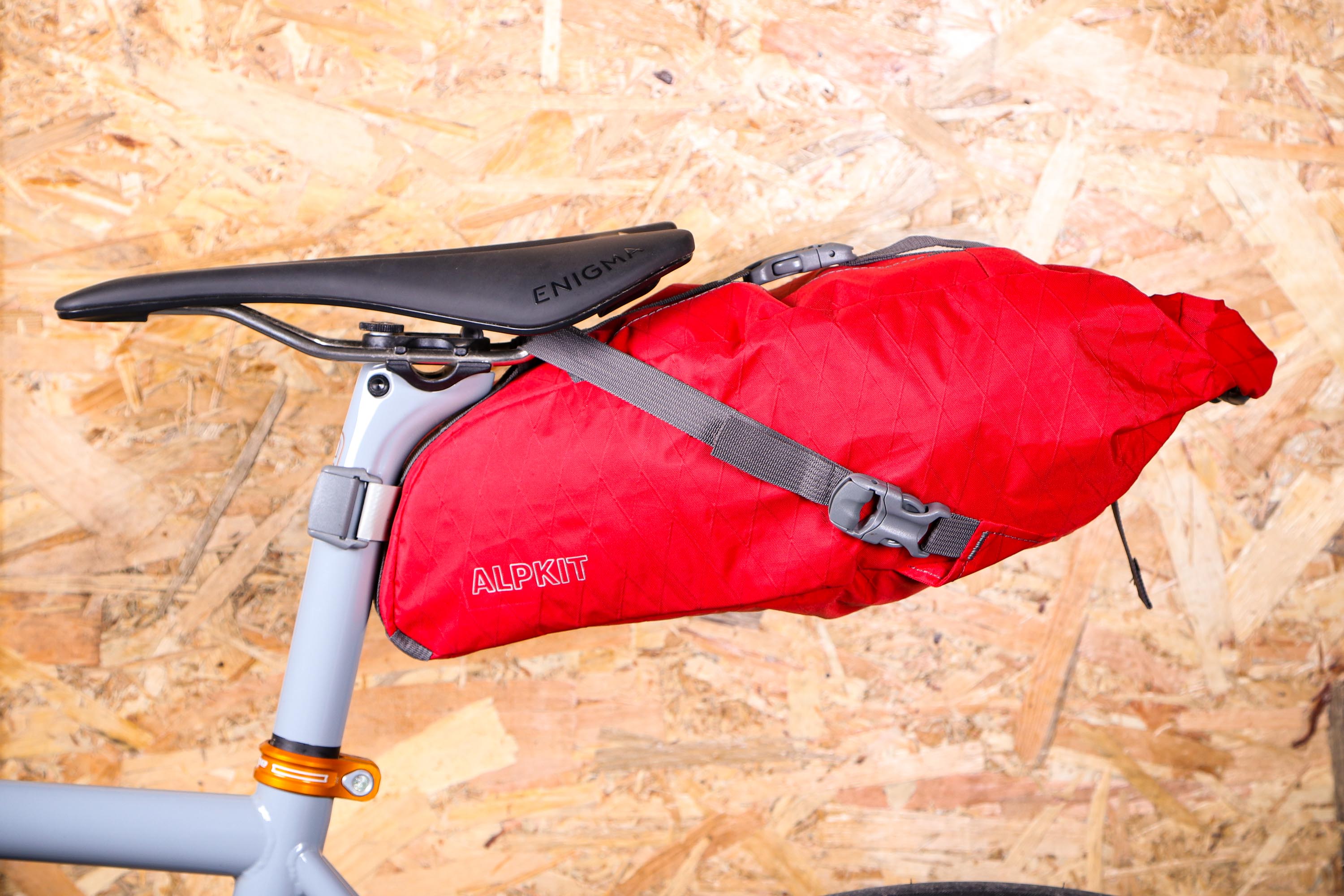 alpkit enduro seat pack