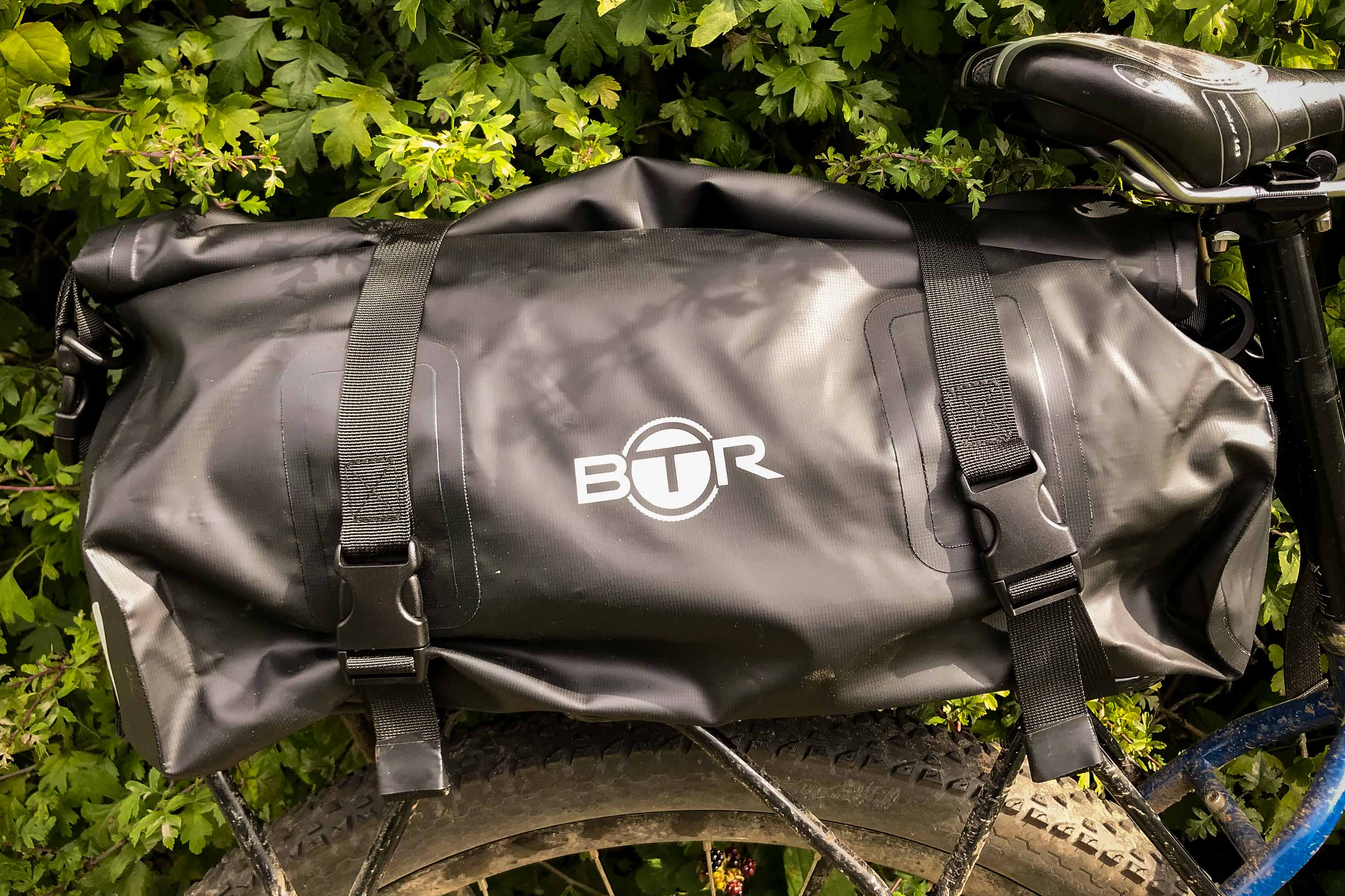 waterproof rack bag