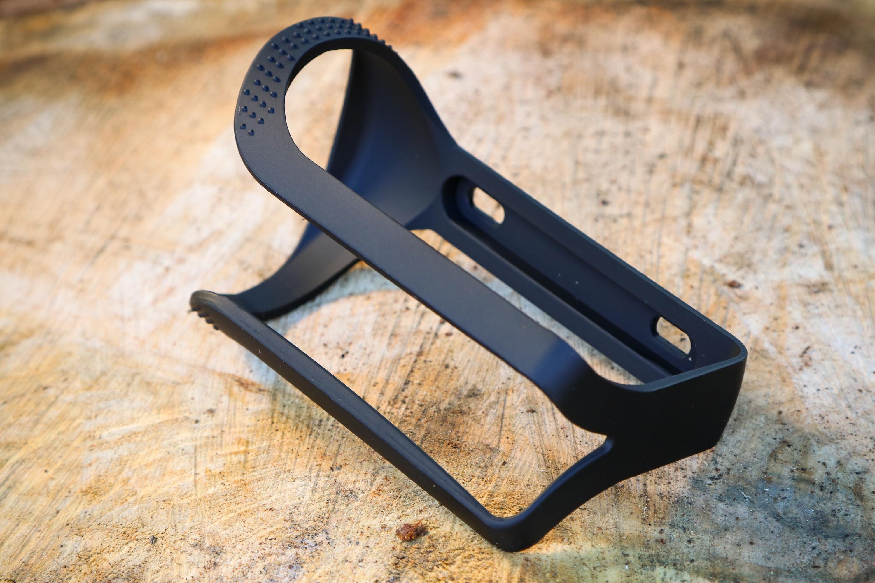 Review: Fabric Gripper bottle cage 