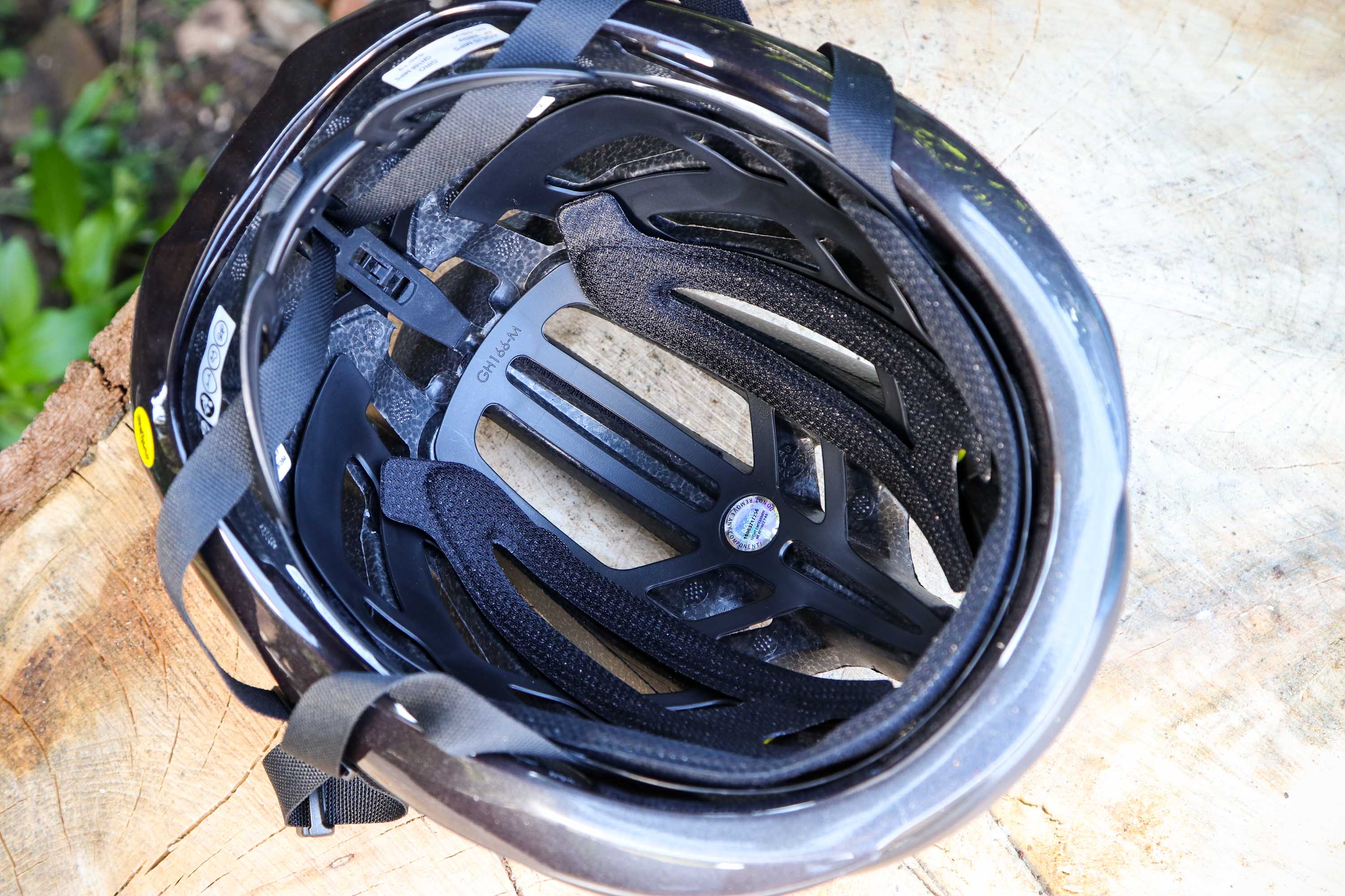 giro agilis mips bike helmet