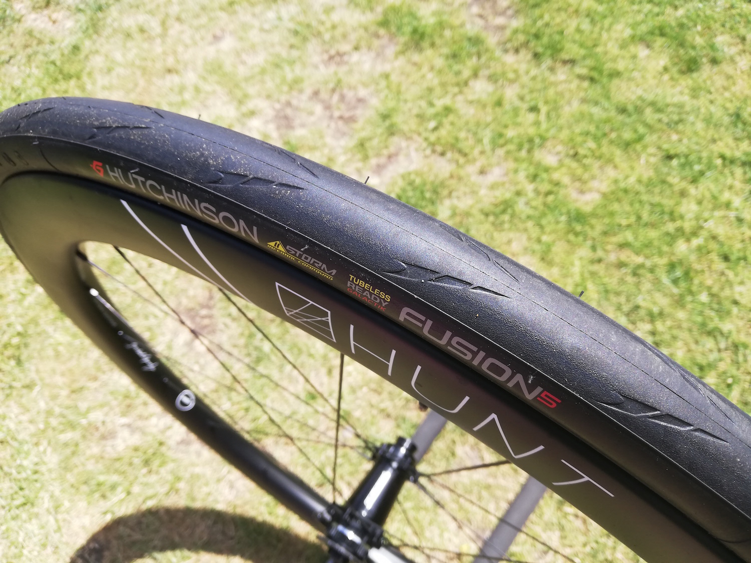 Review: Hutchinson Fusion 5 Galactik road tyre | road.cc