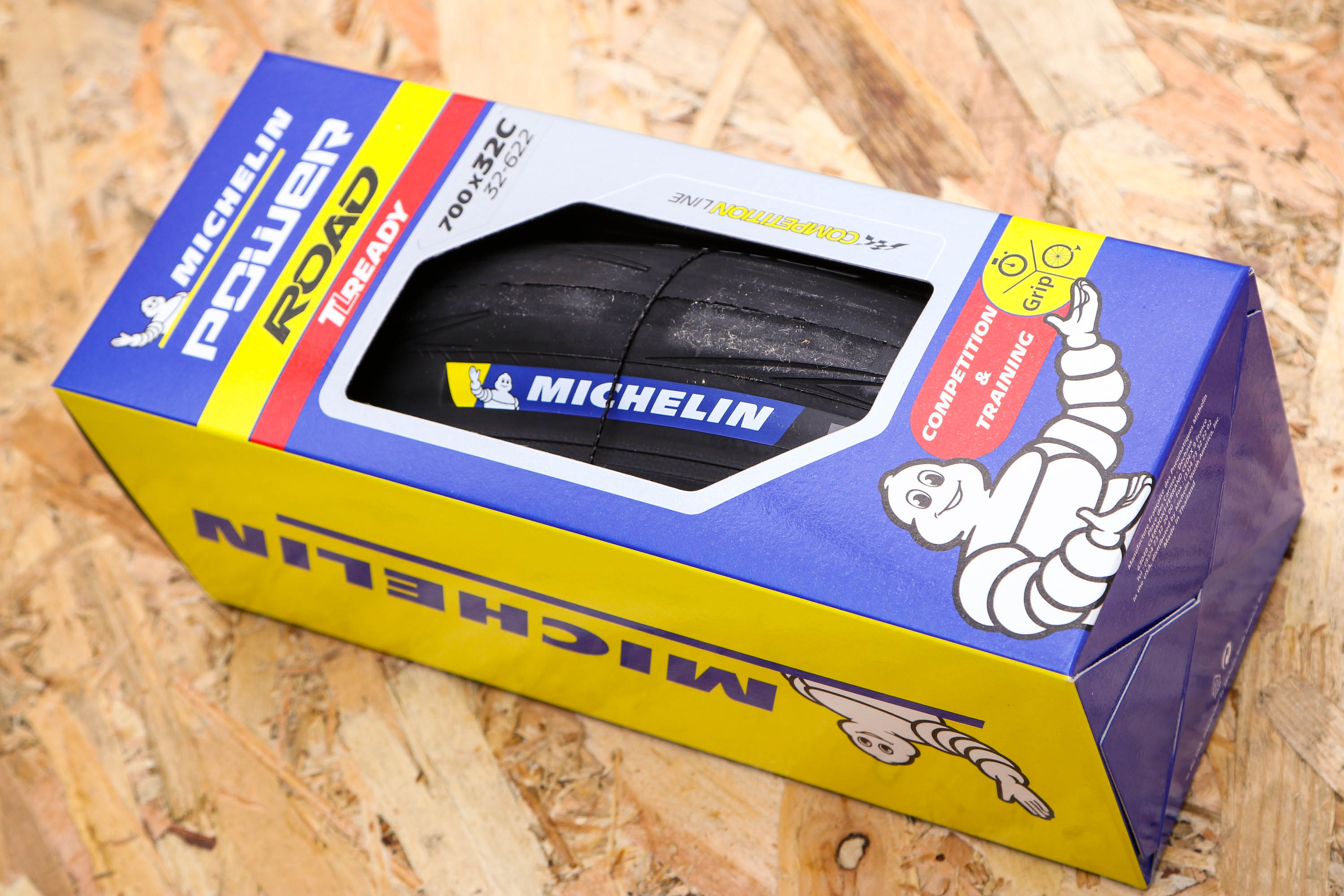 michelin power road tubeless tyre