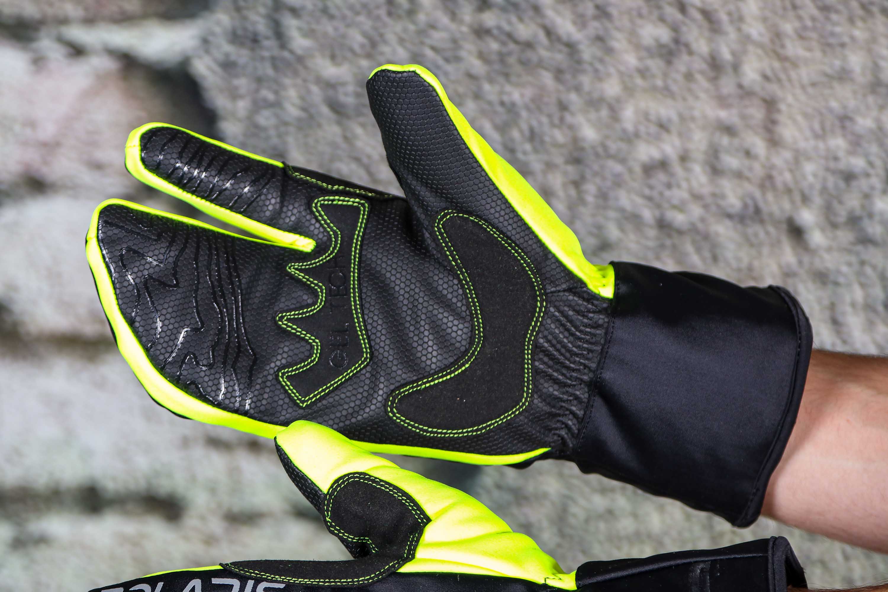 Review: Polaris Trigger Waterproof Gloves | road.cc