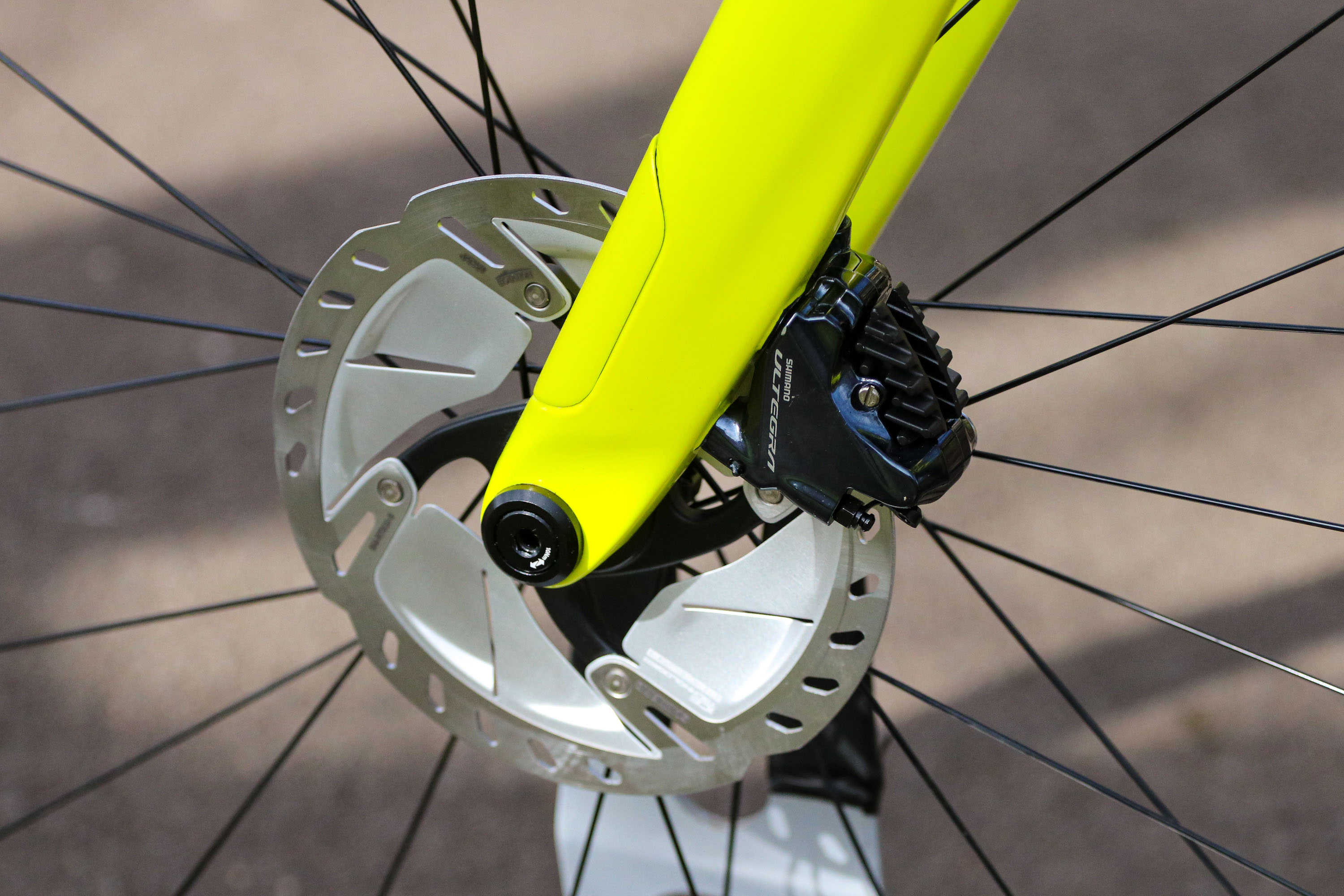 2020-scott-addict-rc-30-front-disc-brake.jpg