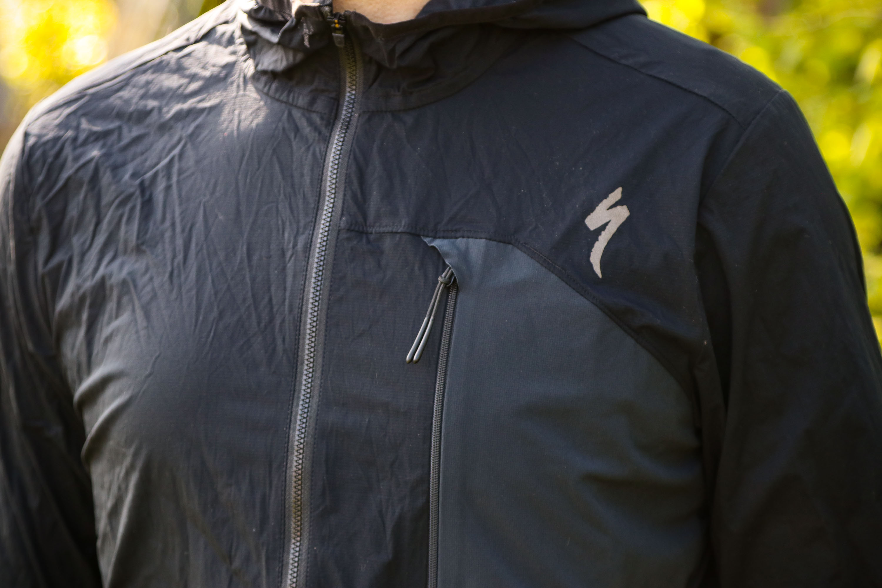 Review: Specialized Deflect Jacket with SWAT | road.cc