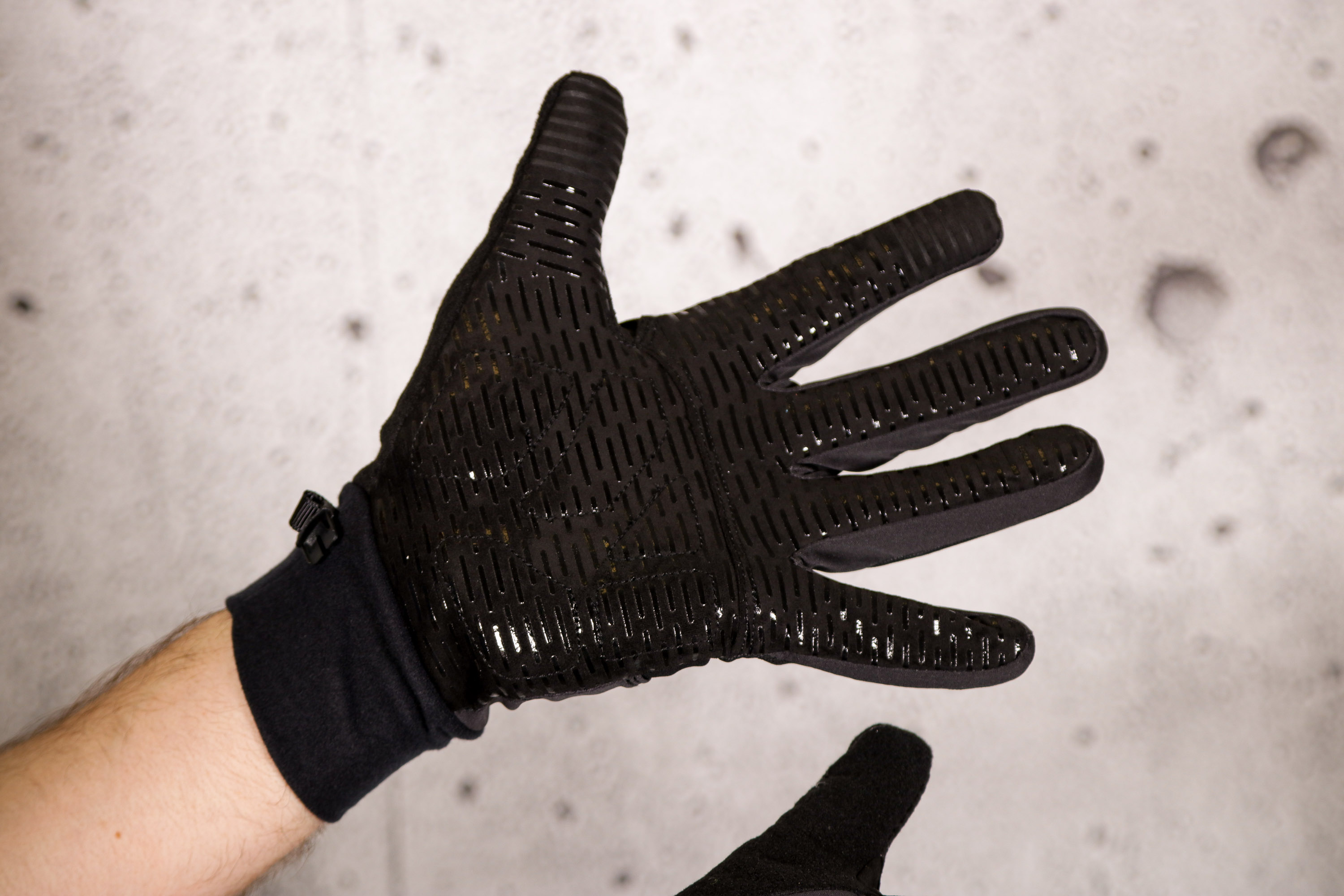 durable fingerless gloves