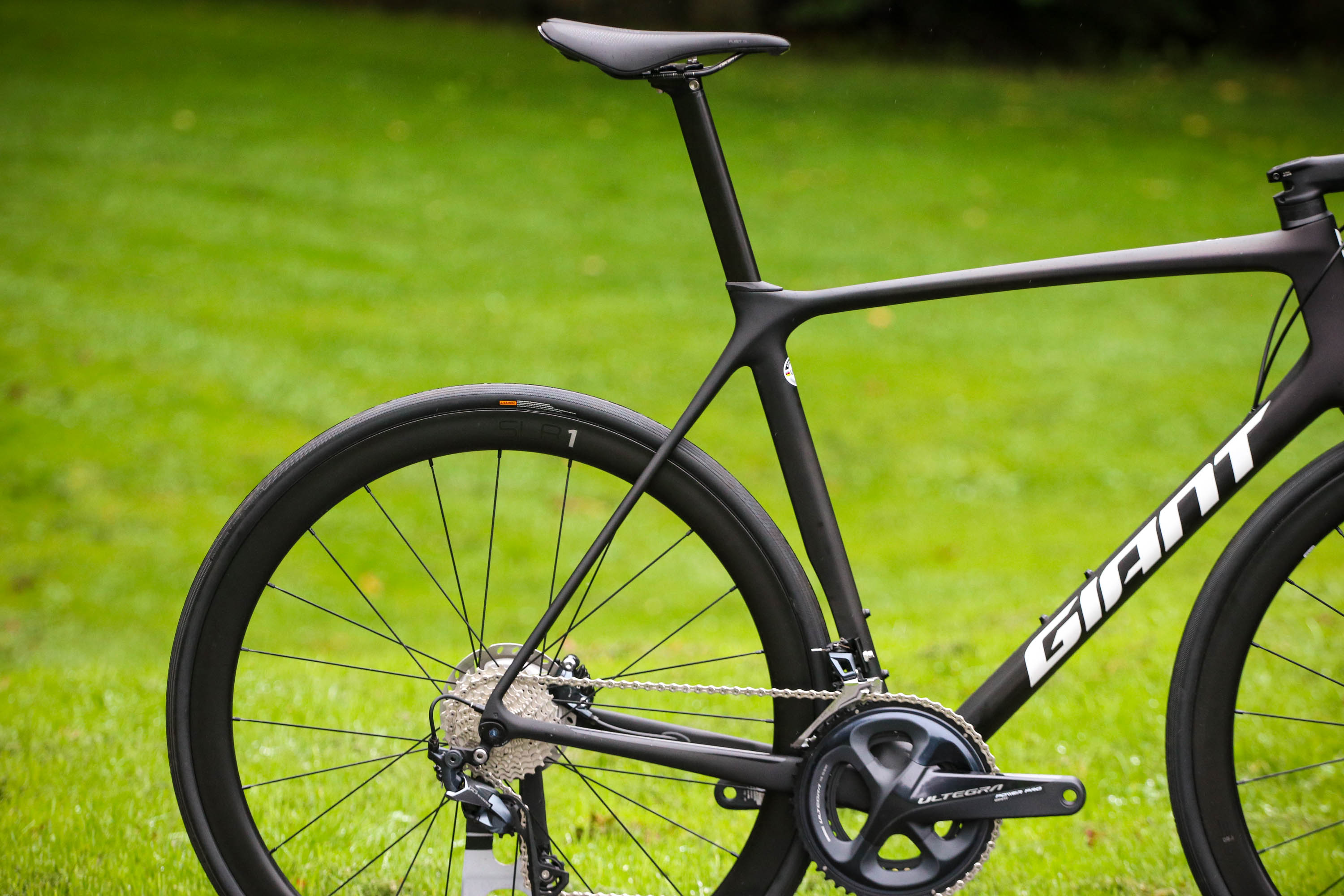 Review Giant TCR Advanced Pro 1 Disc 2021 road.cc