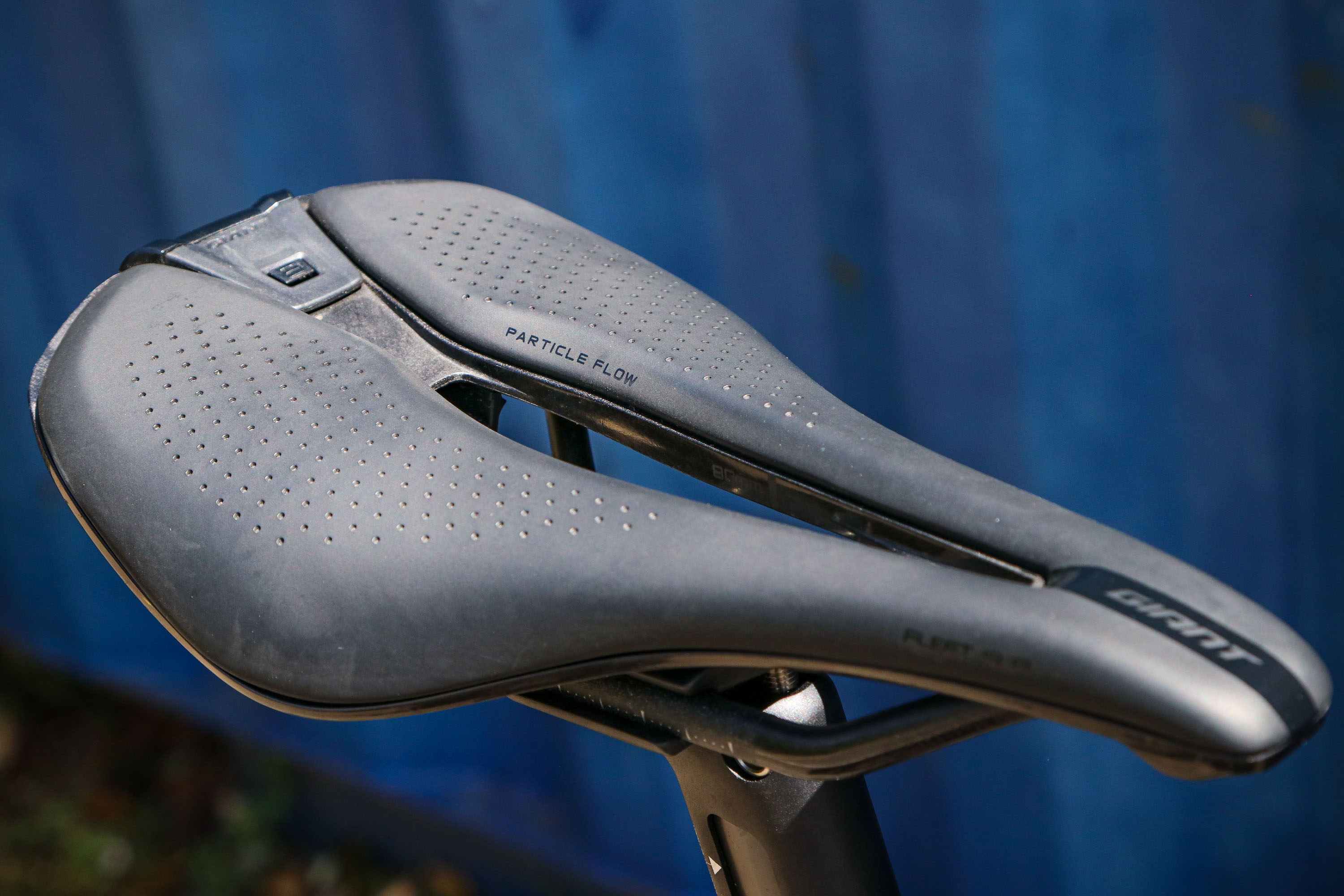 giant approach saddle