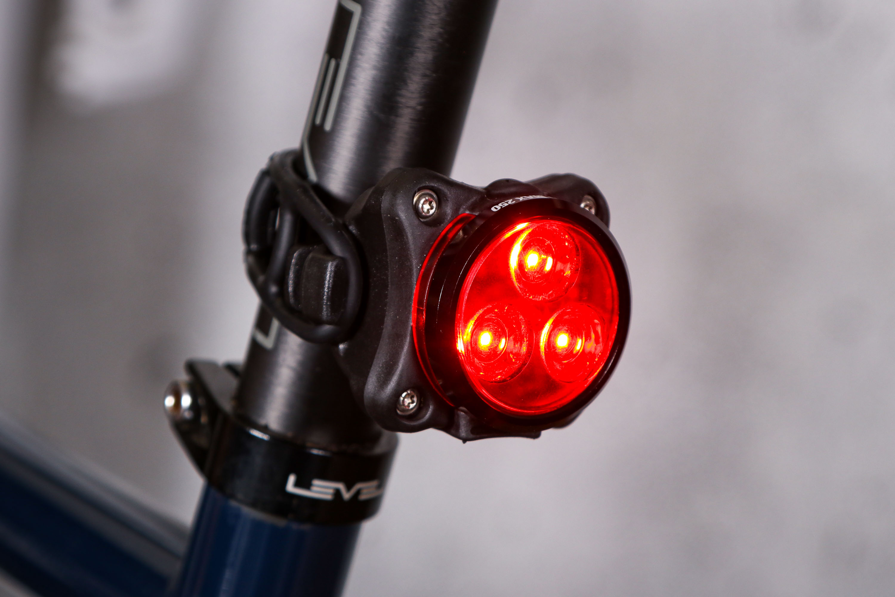LEZYNE Zecto Drive Rear USB-Rechargeable Cycling Red-LED Tail Light Silver 