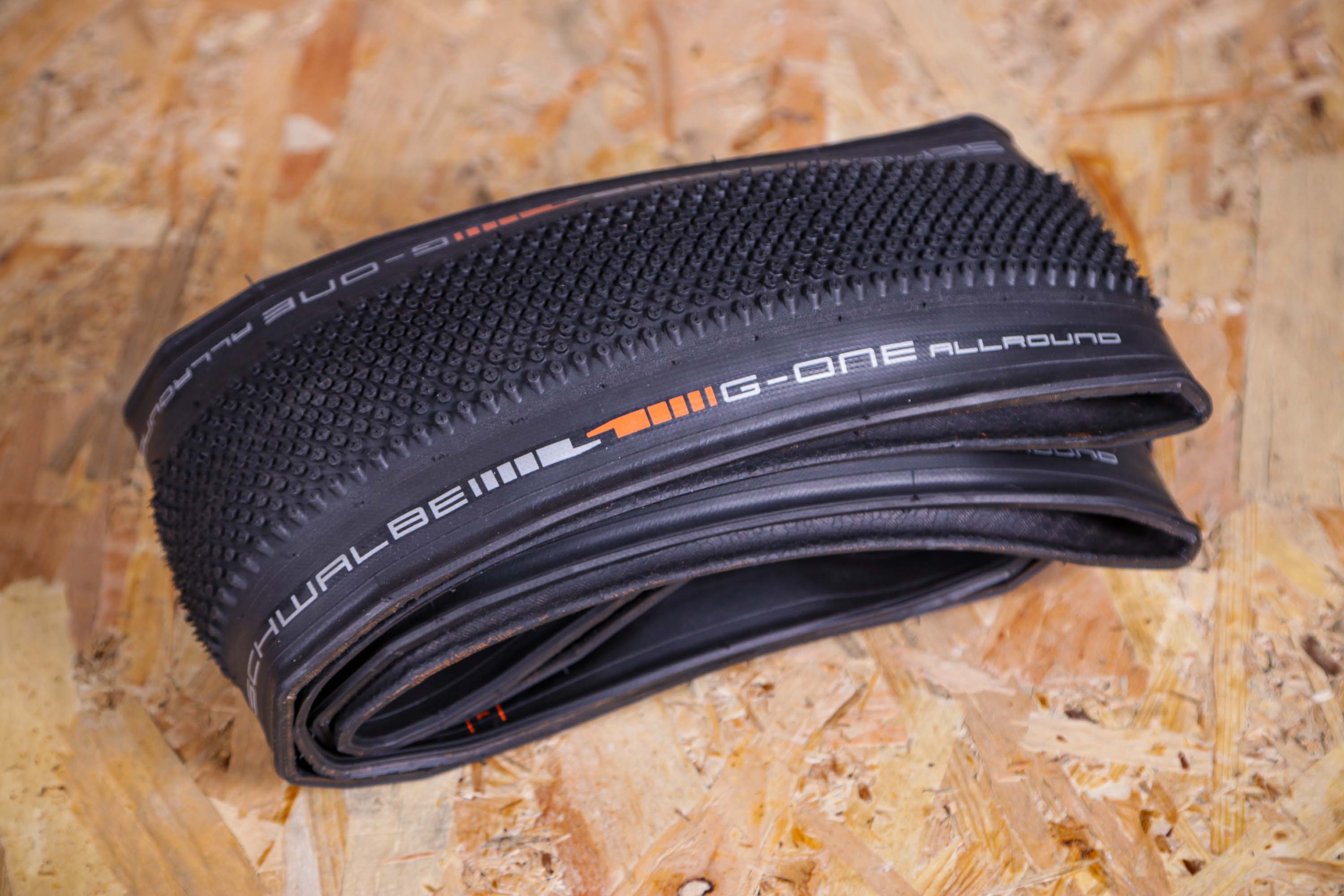 Folding SCHWALBE G-One Allround SuperGround Tubeless Easy Bicycle Tire 
