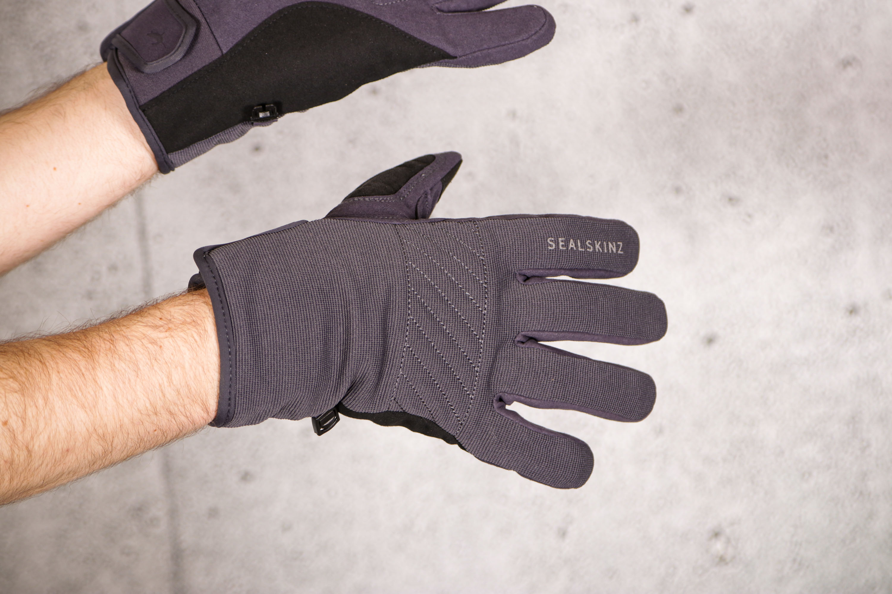Black Sealskinz All Weather Waterproof Gloves 