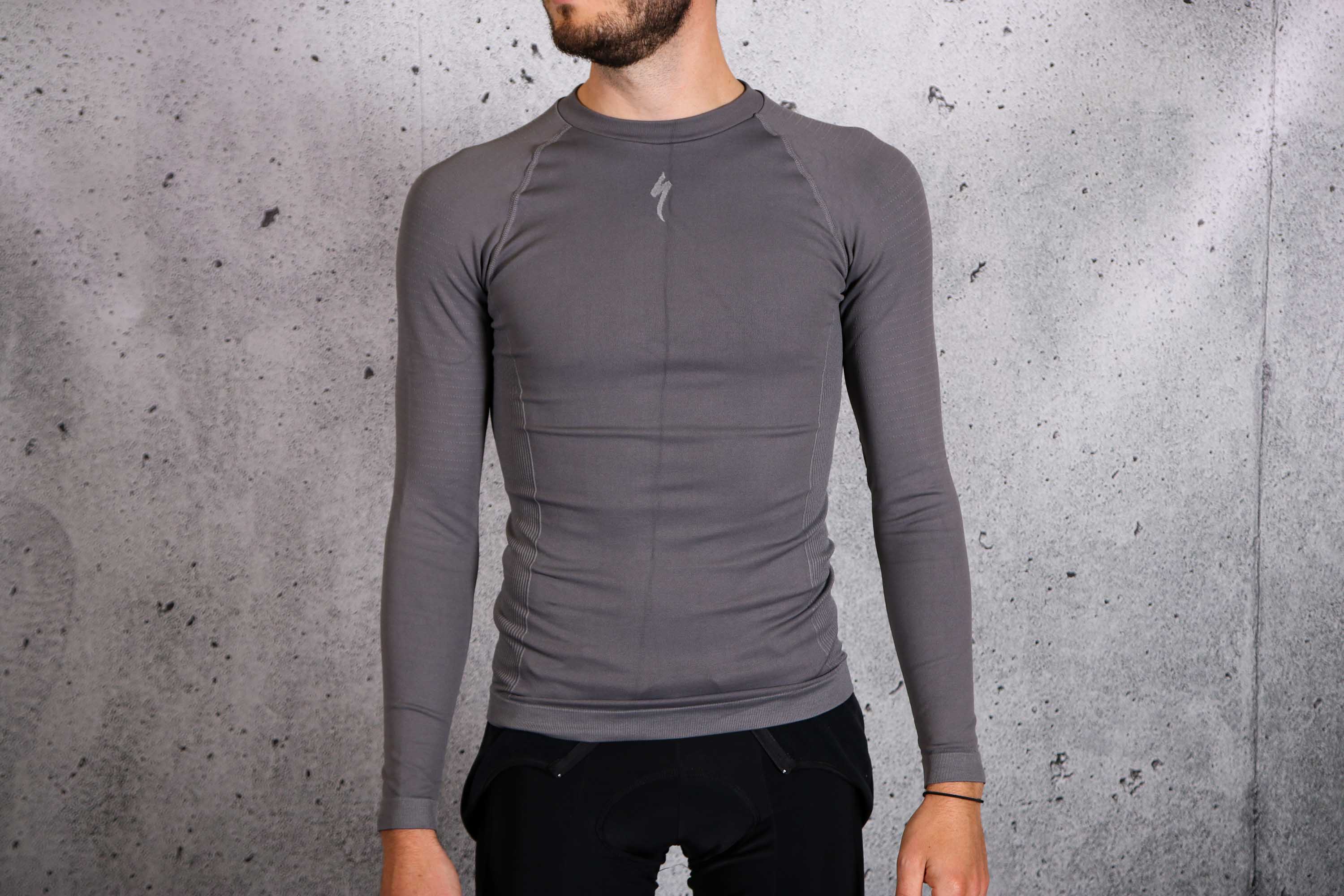 Ale Seamless Short Sleeve Base Layer New RRP £50 
