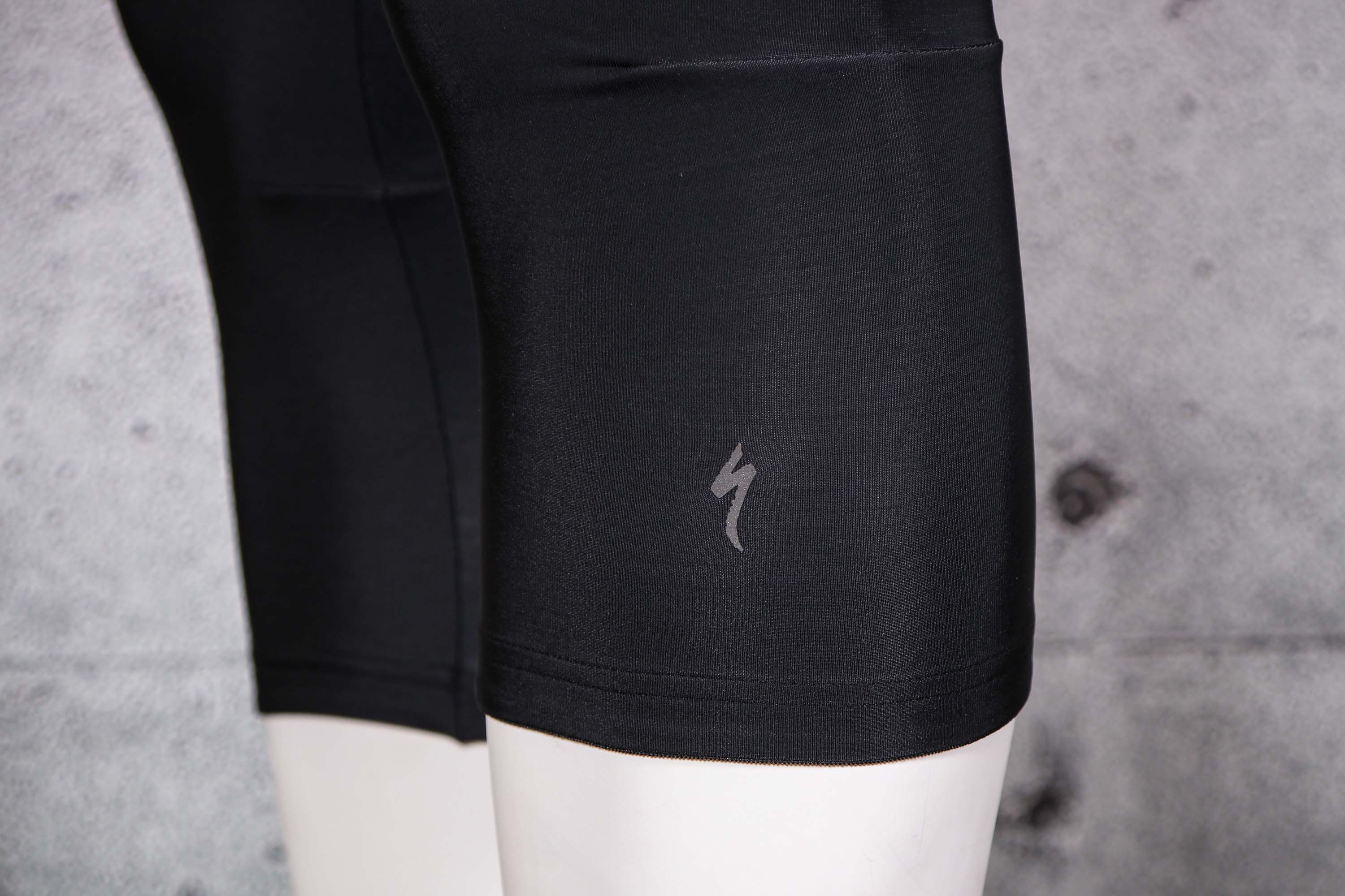 Review: Specialized Therminal knee warmers | road.cc