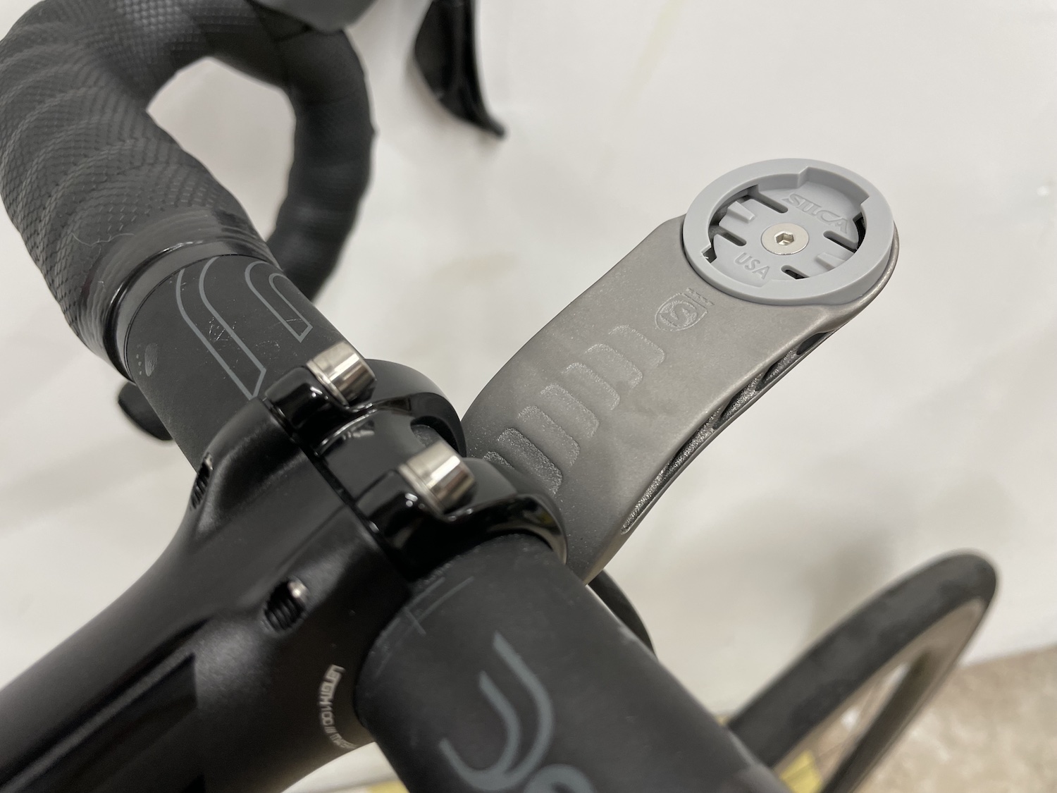 Bike Stem Computer Mount Light Holder Bracket Widened Universal For WAHOO 