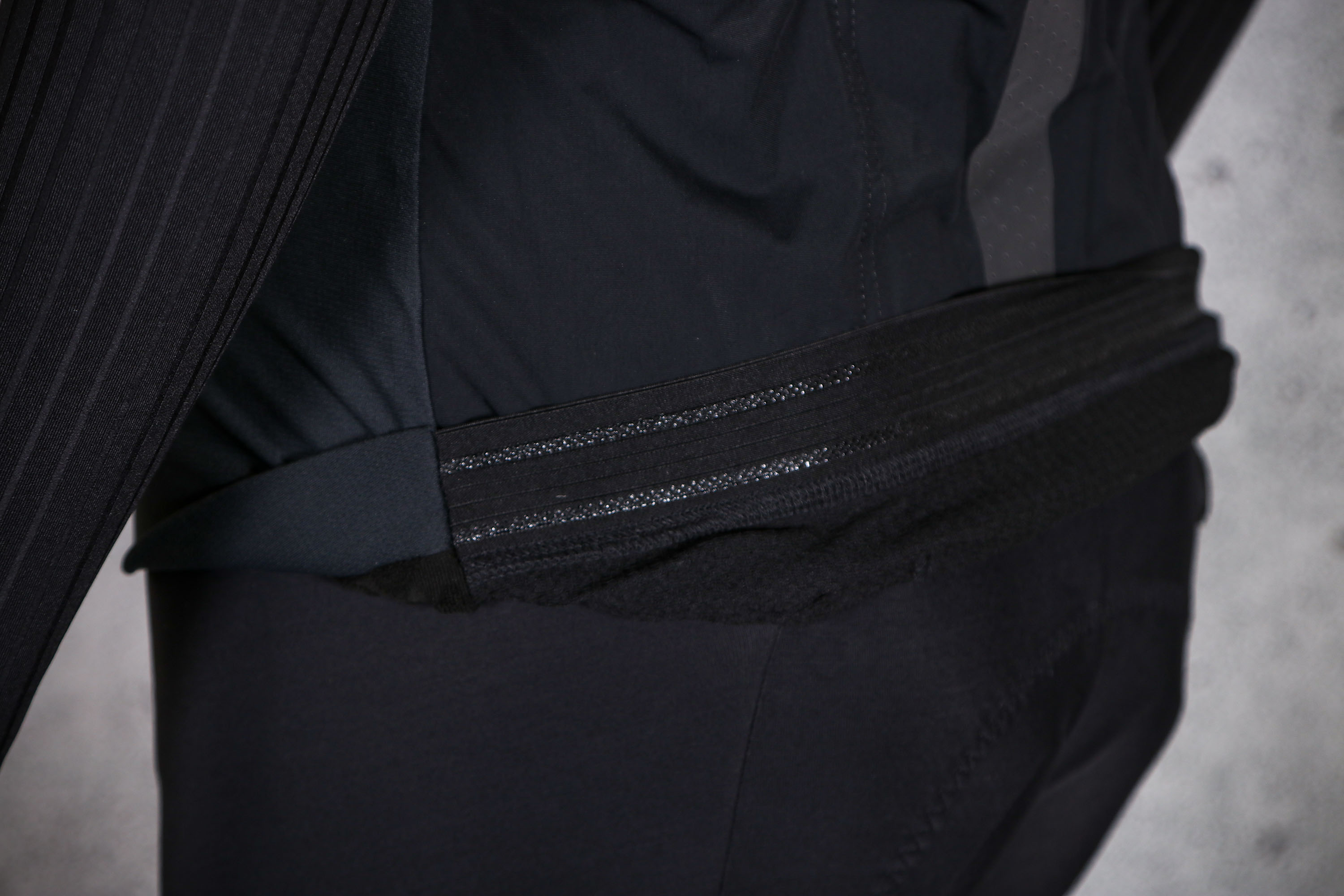 Review: Assos Dyora RS Spring Fall Jacket | road.cc