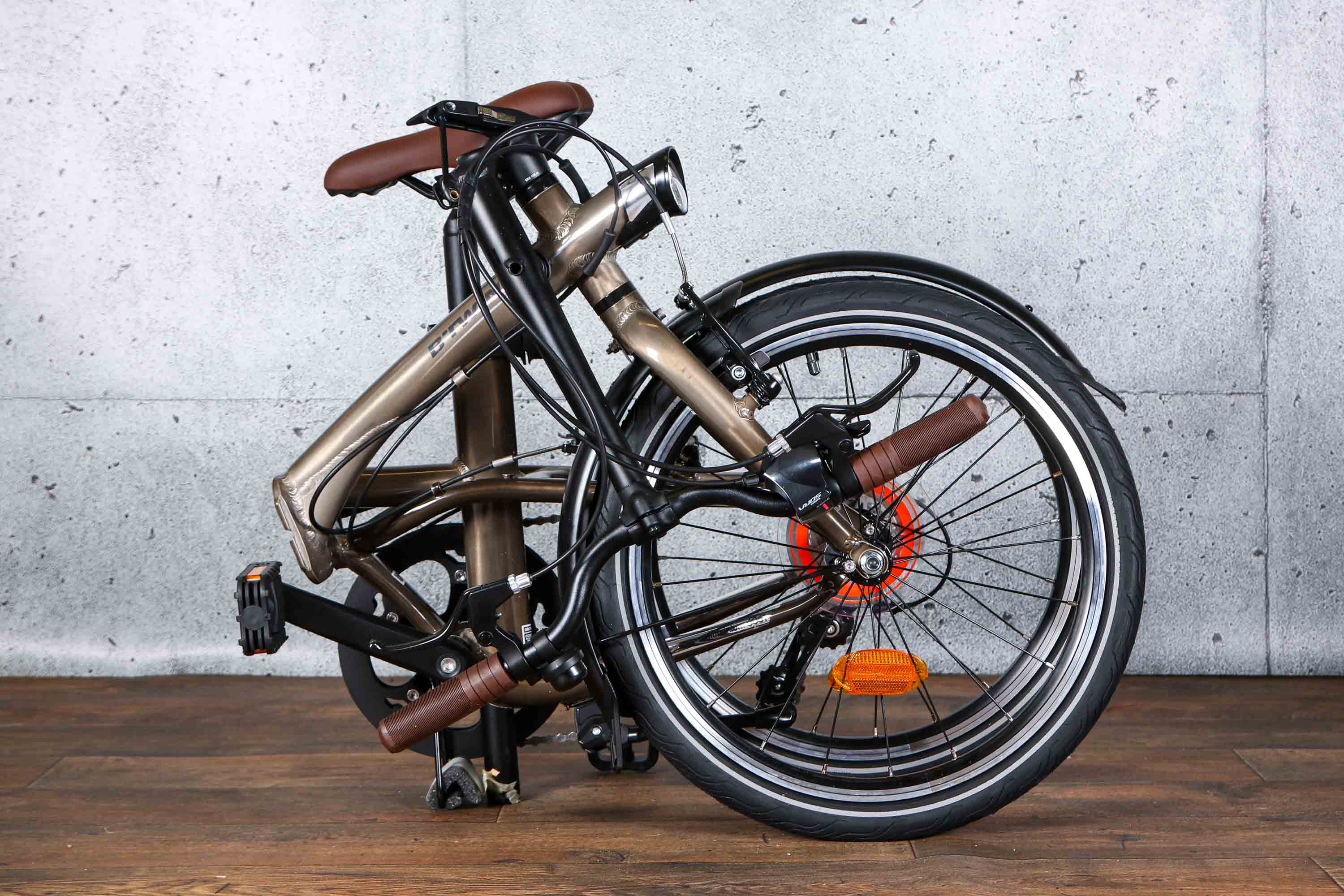 Review: B’Twin Tilt 900 Folding Bike | Road.cc