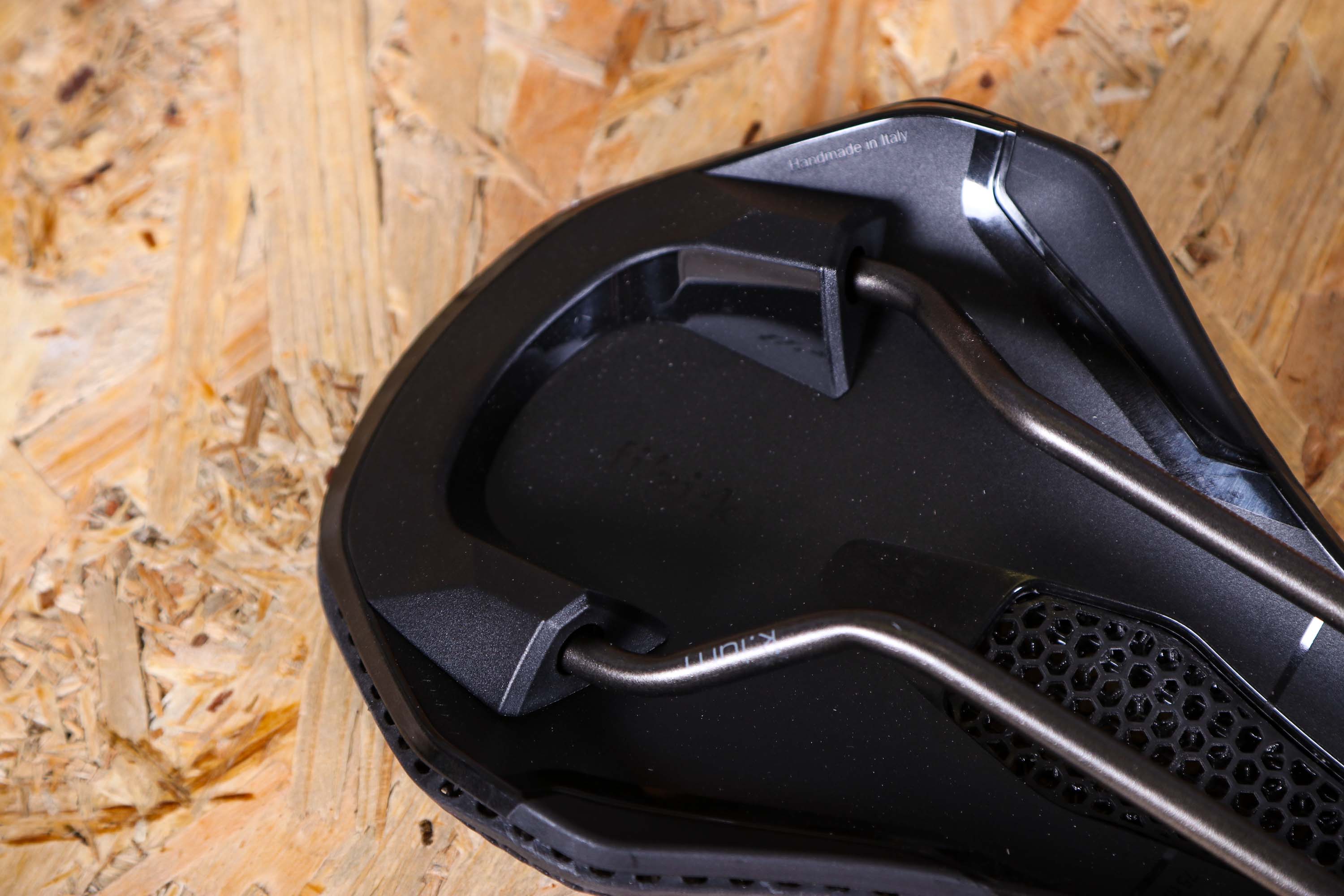 Review: Fizik Vento Argo R3 Adaptive saddle | road.cc