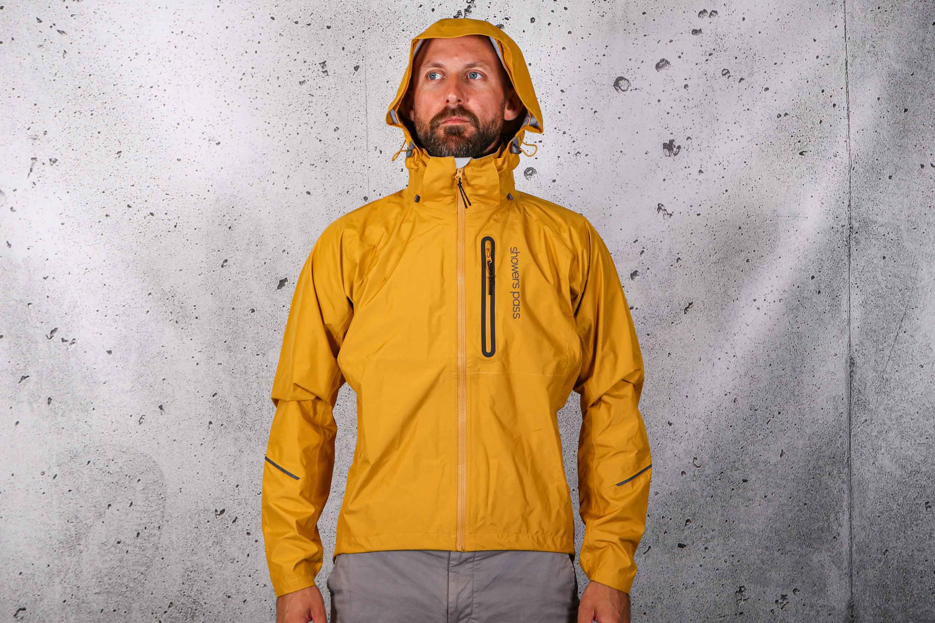 Review Showers Pass Men’s EcoLyte Elite Jacket road.cc