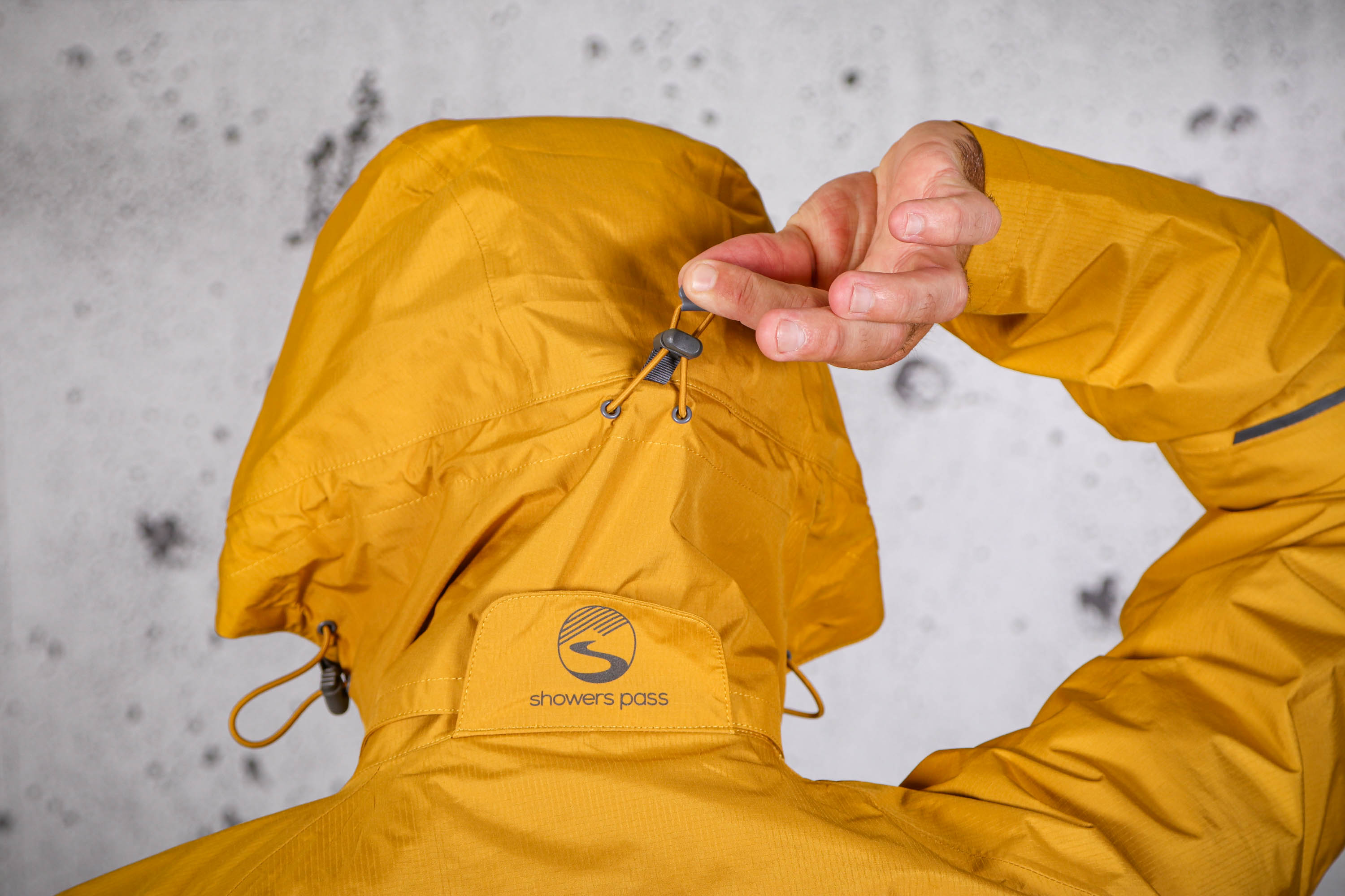 Review: Showers Pass Men’s EcoLyte Elite Jacket | road.cc