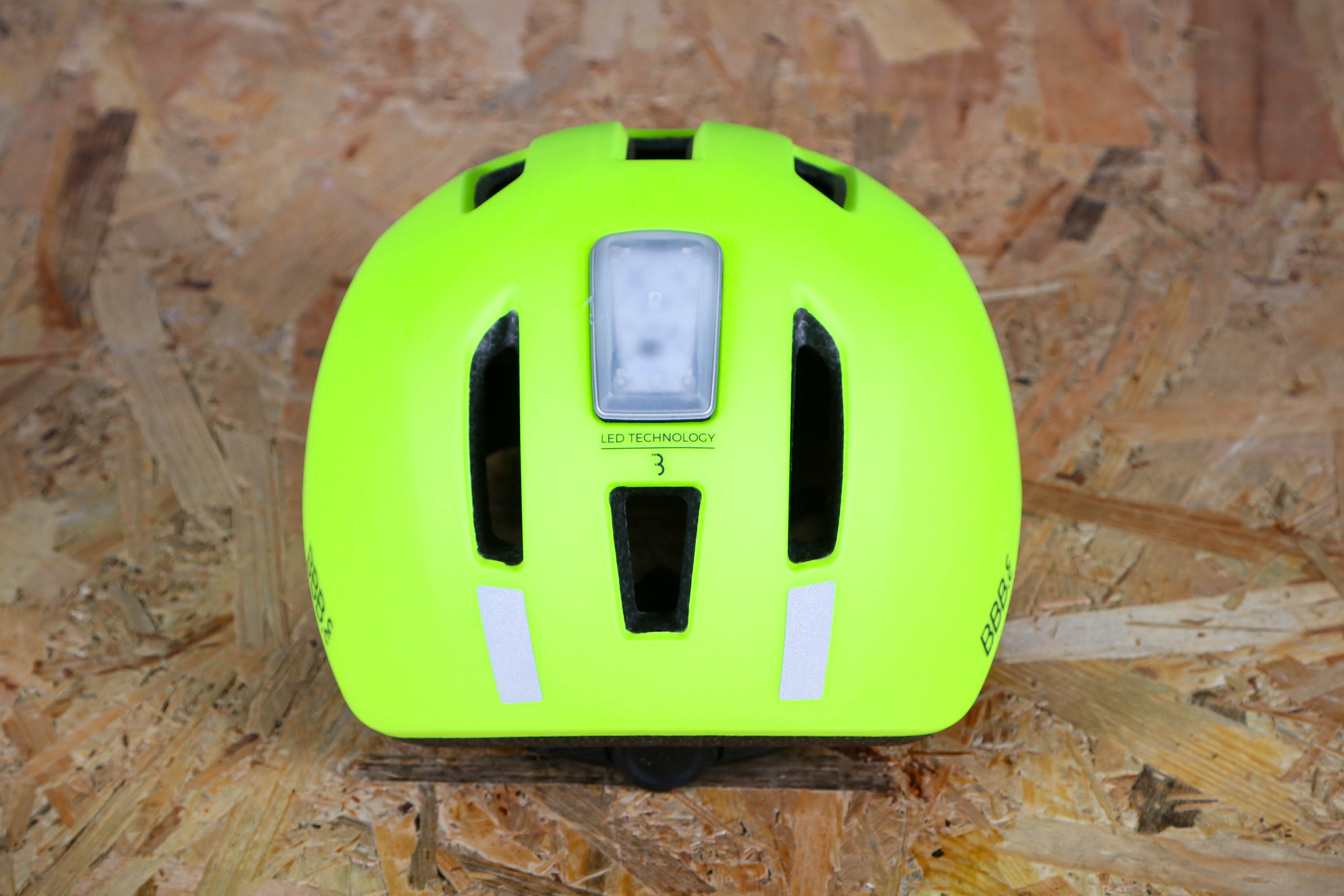Review: BBB Grid Helmet with Rear LED Light | road.cc