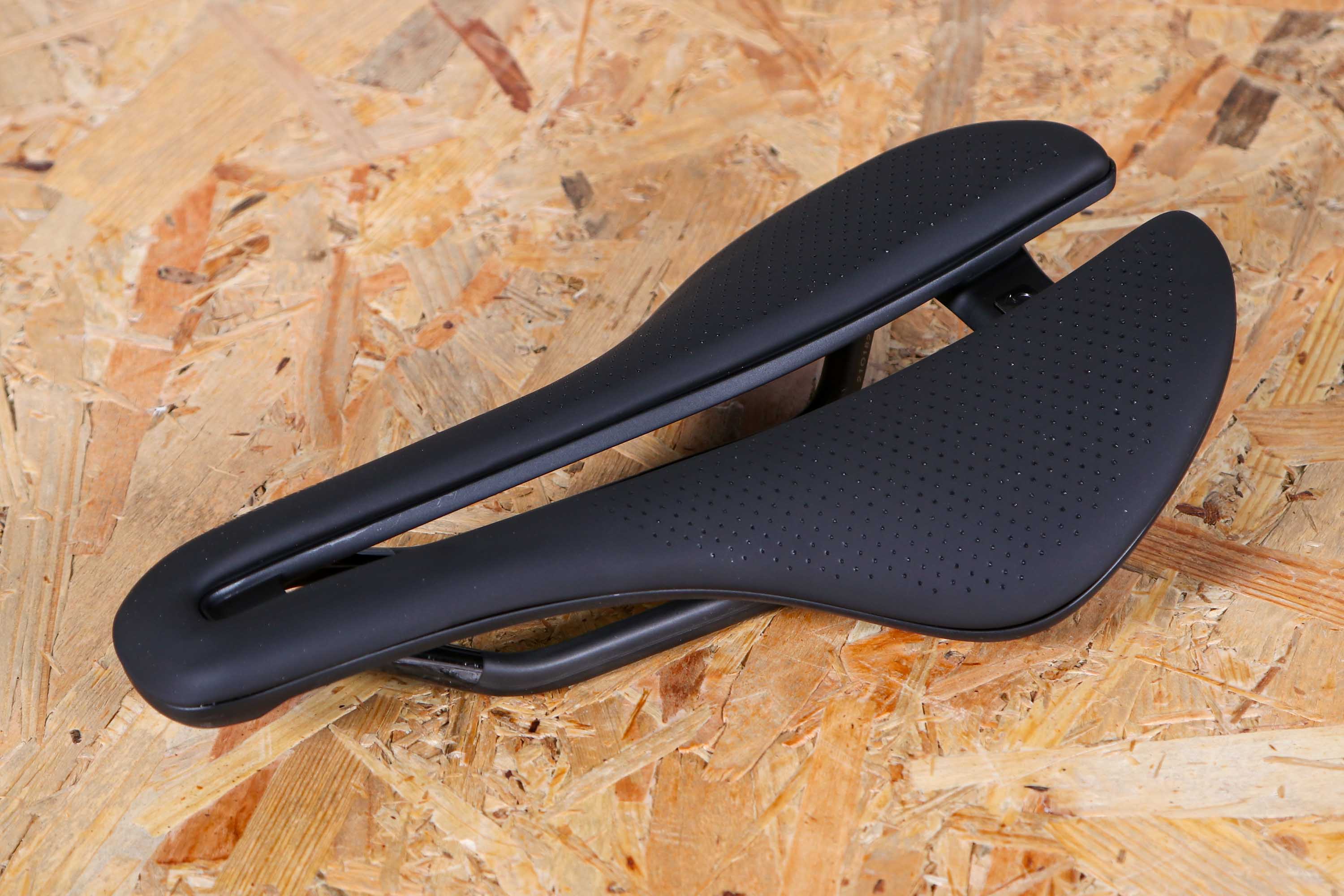 bontrager aeolus pro saddle