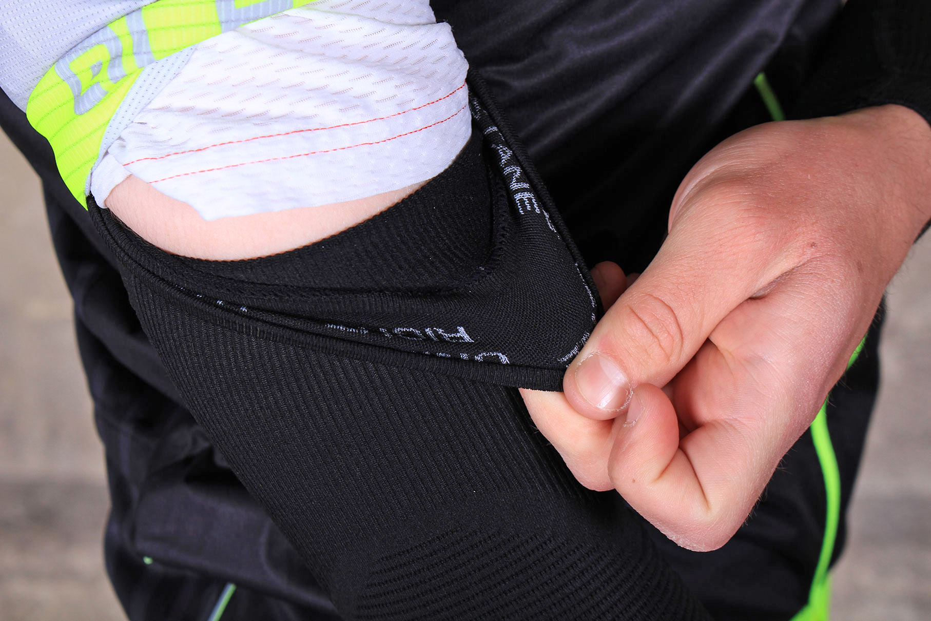 Review: Alé Seamless Arm Warmer | road.cc