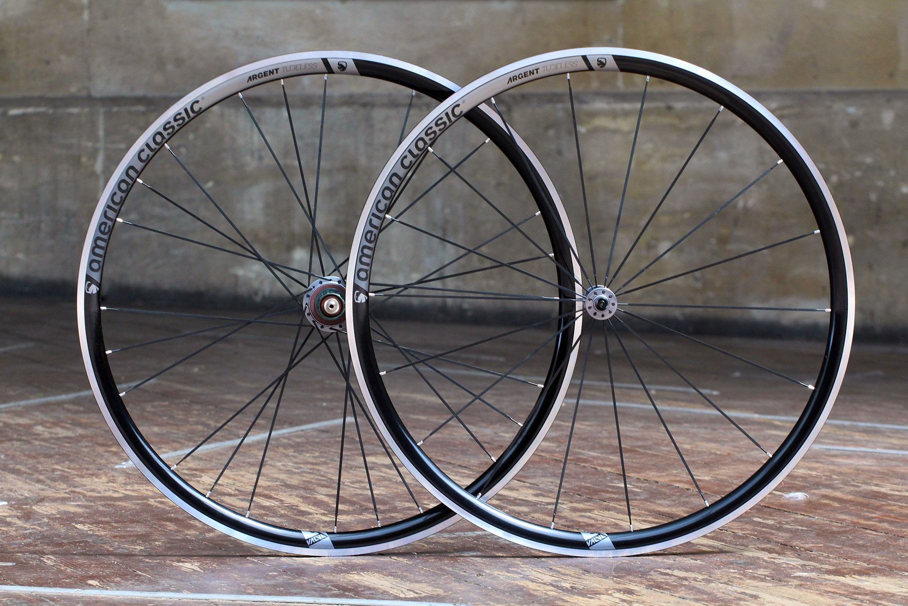 700c tubeless wheelset