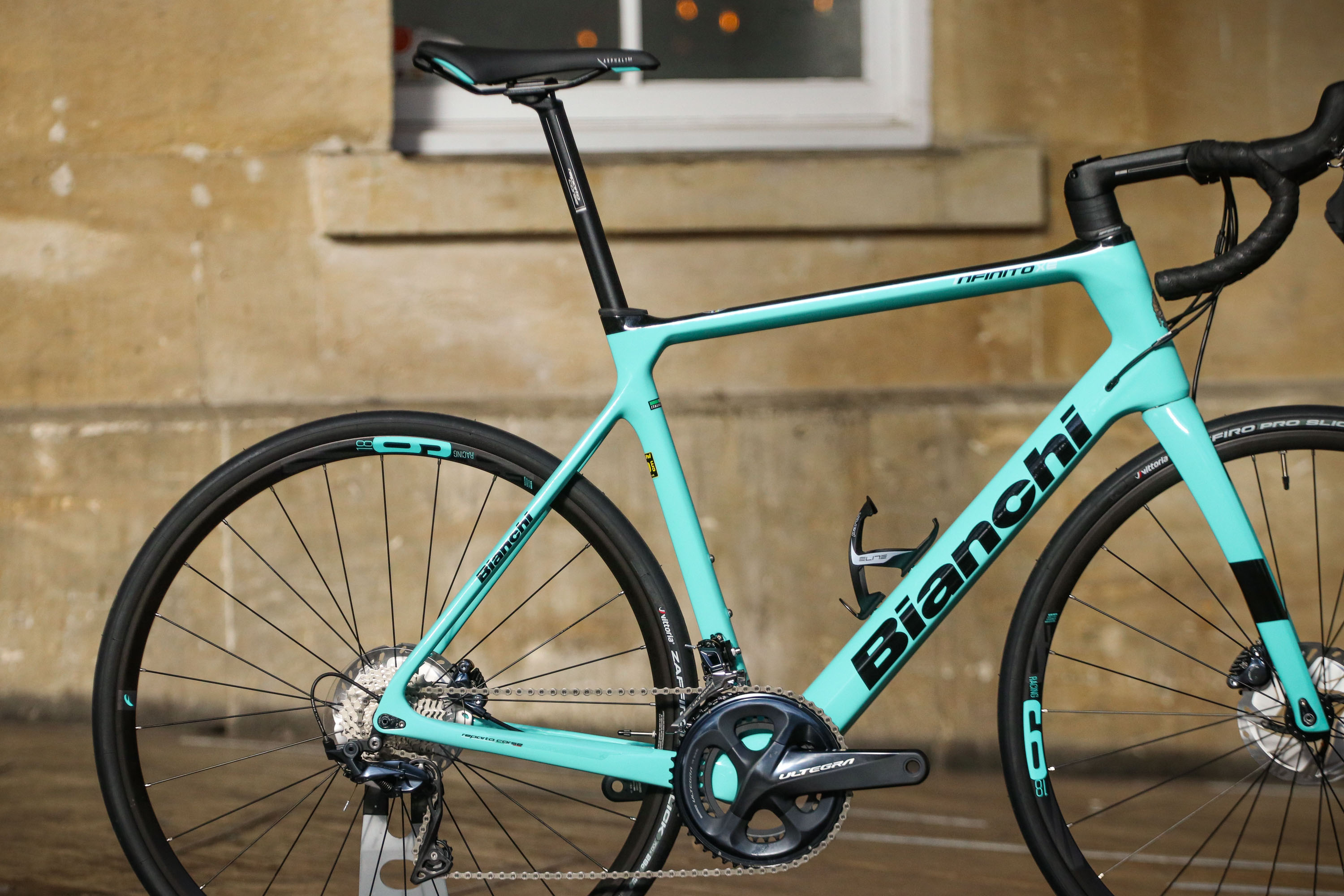 bianchi infinito xe black