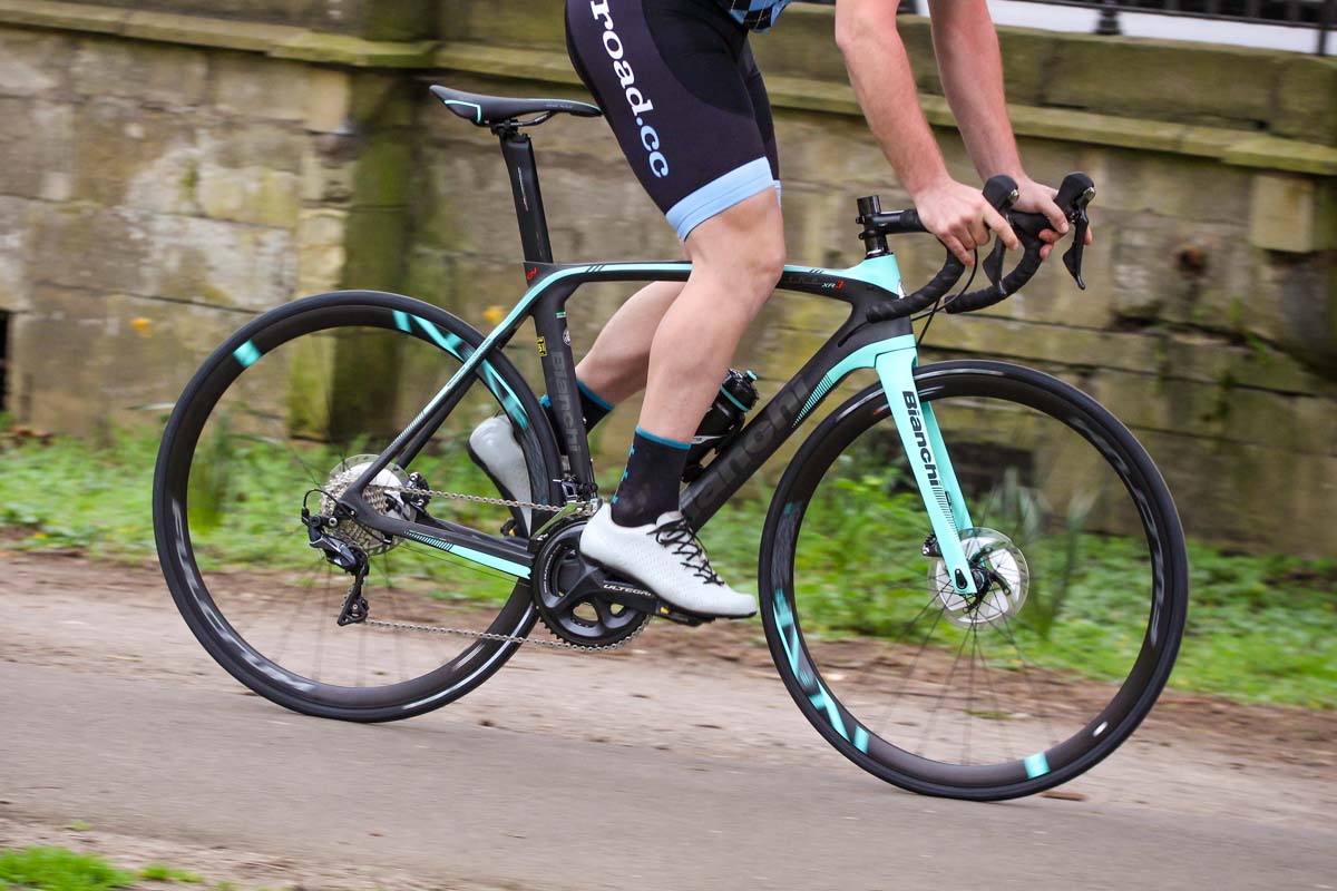 bianchi oltre xr3 ultegra di2