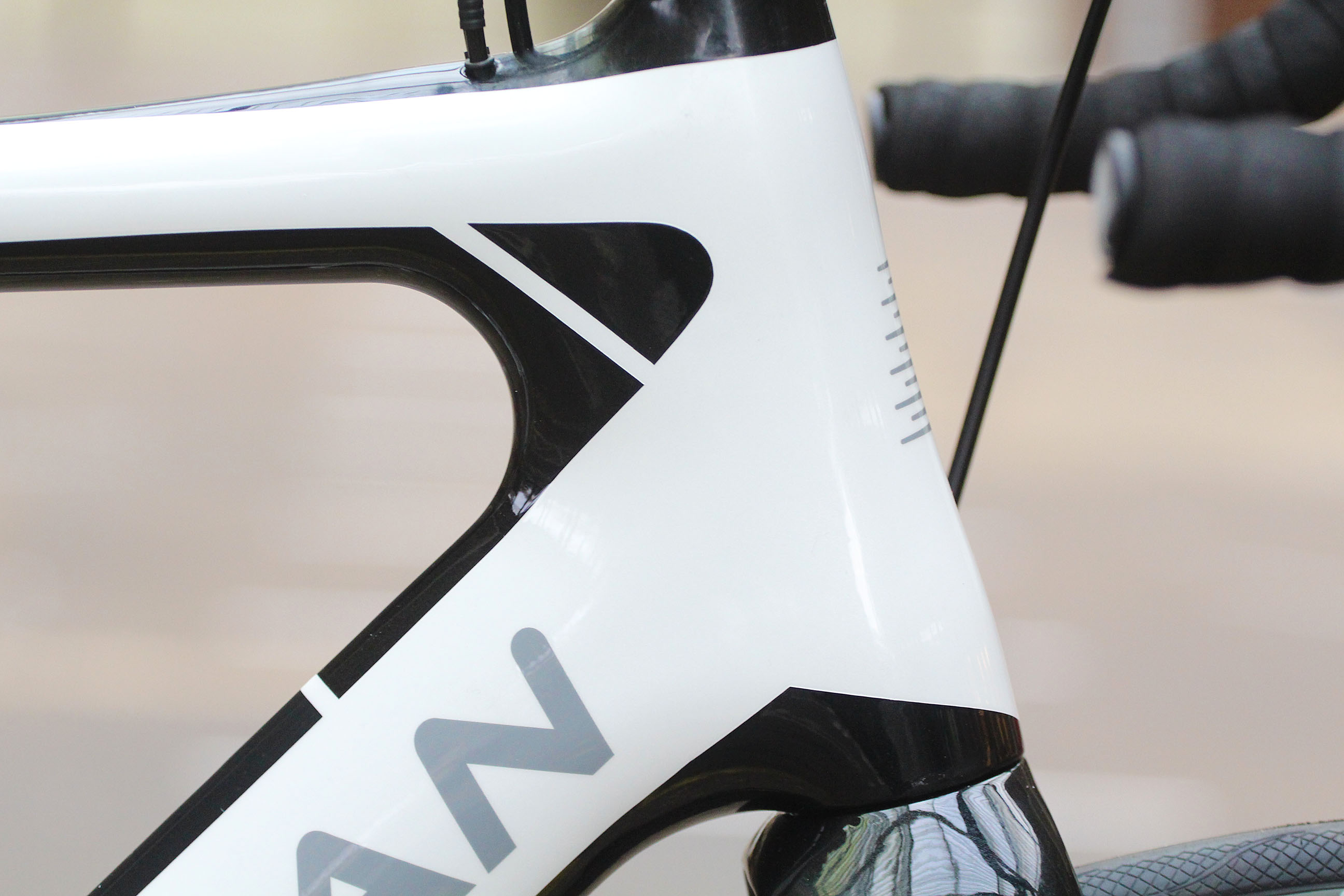 boardman aero road bike