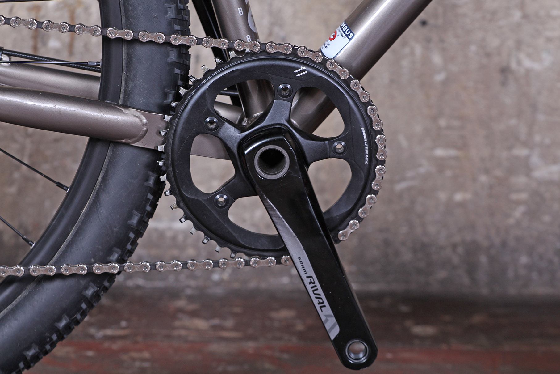 bombtrack crankset