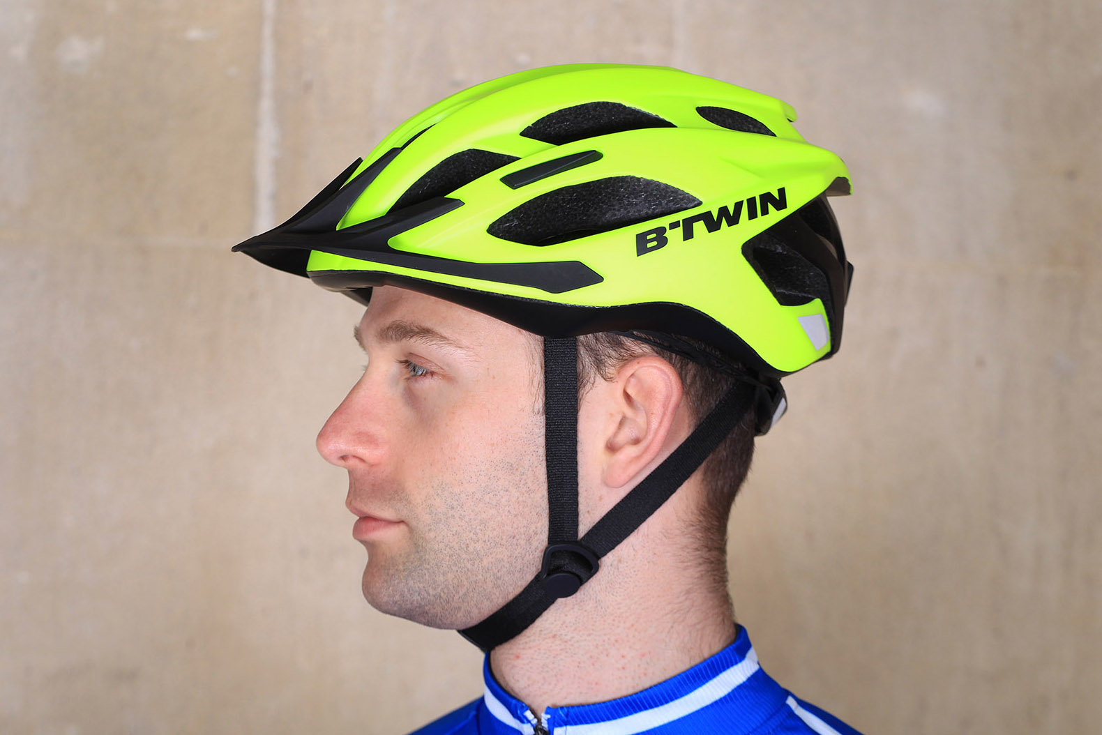 Review Btwin 500 Bike Helmet Road Cc