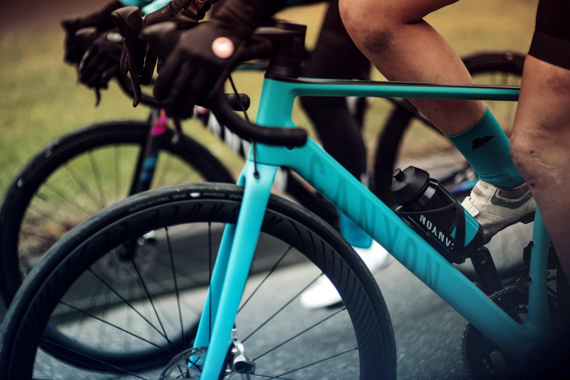 Canyon launches women-specific range of disc brake-only road bikes ...