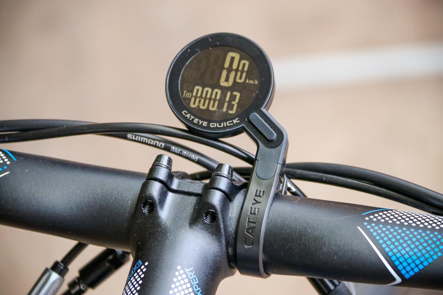 CATEYE QUICK Cycling Wireless Computer Speedometer with Speed Sensor and Bracket 
