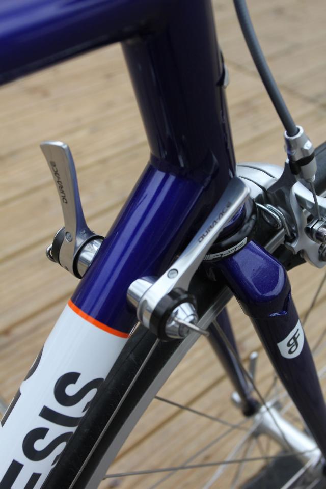 Spotted: Genesis' first flat mount 853 steel Croix de Fer everything road  bike - Bikerumor