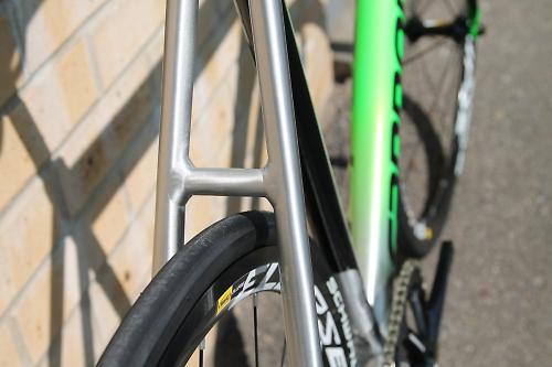 track bike brakes