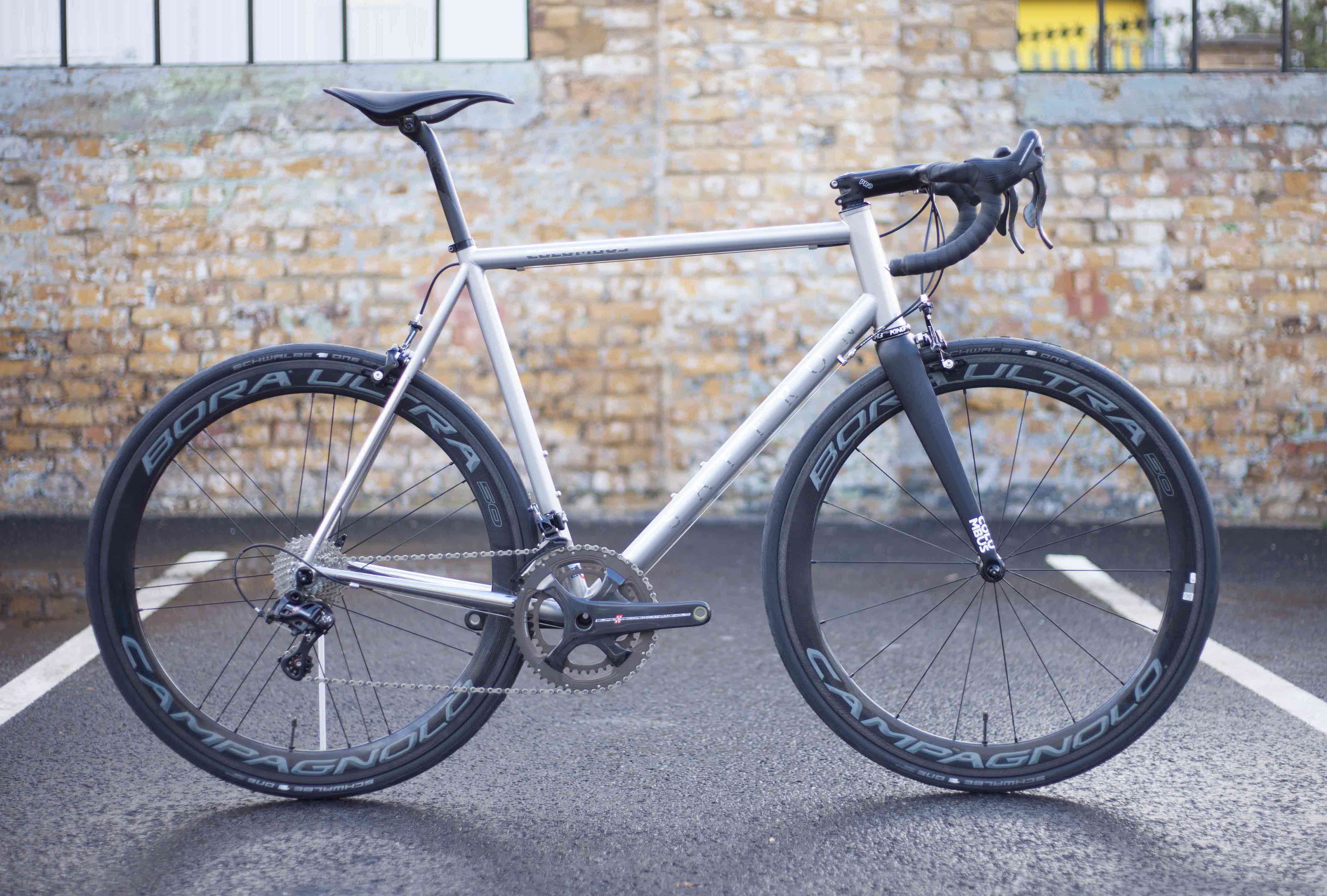 steel race bike