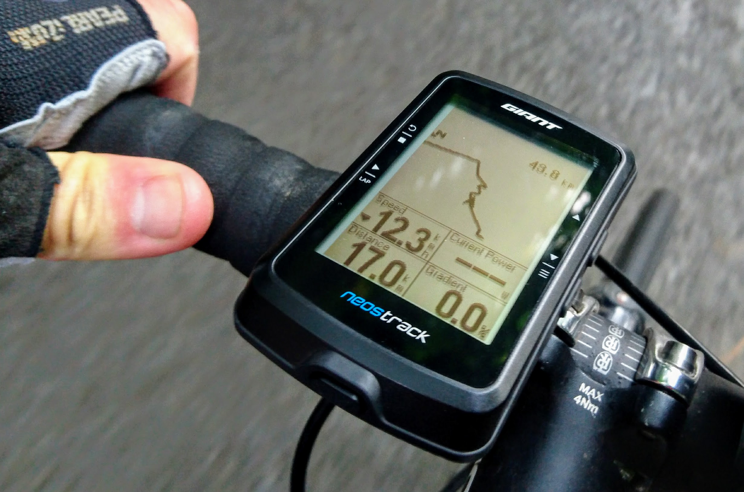 2.6” LCD NEU GIANT NEOSTRACK GPS Fahrrad Radsport Fahrradcomputer Bluetooth ANT 