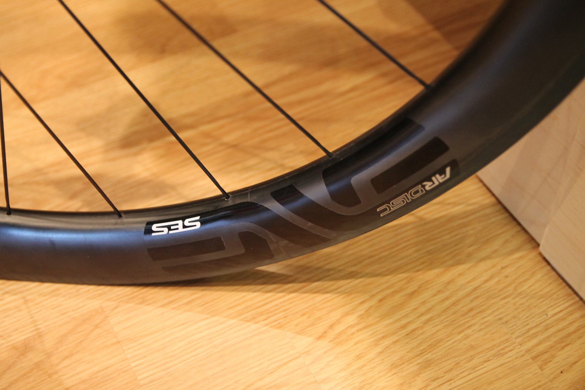 Enve embraces disc brakes with new SES 4.5 AR Disc Carbon road wheelset ...