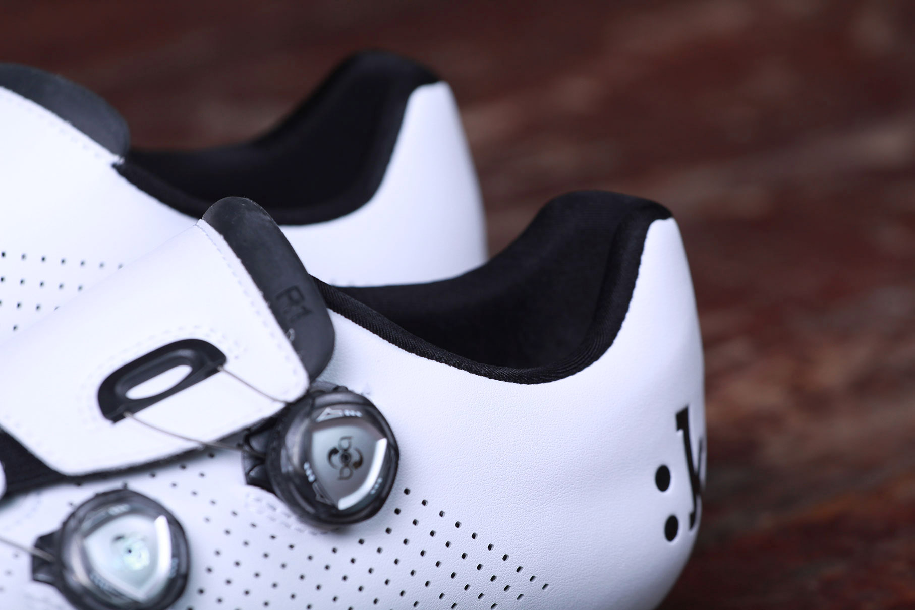 fizik r1b cycling shoes