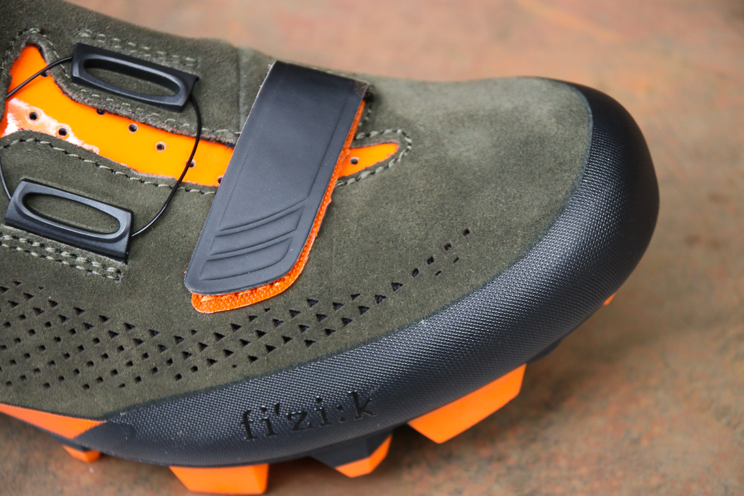 Fizik 2018 First Look: Updated shoes and all-new saddle options | road.cc