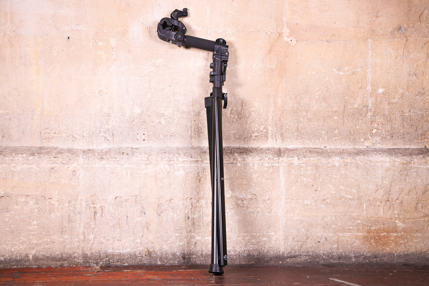 fwe compact folding workstand
