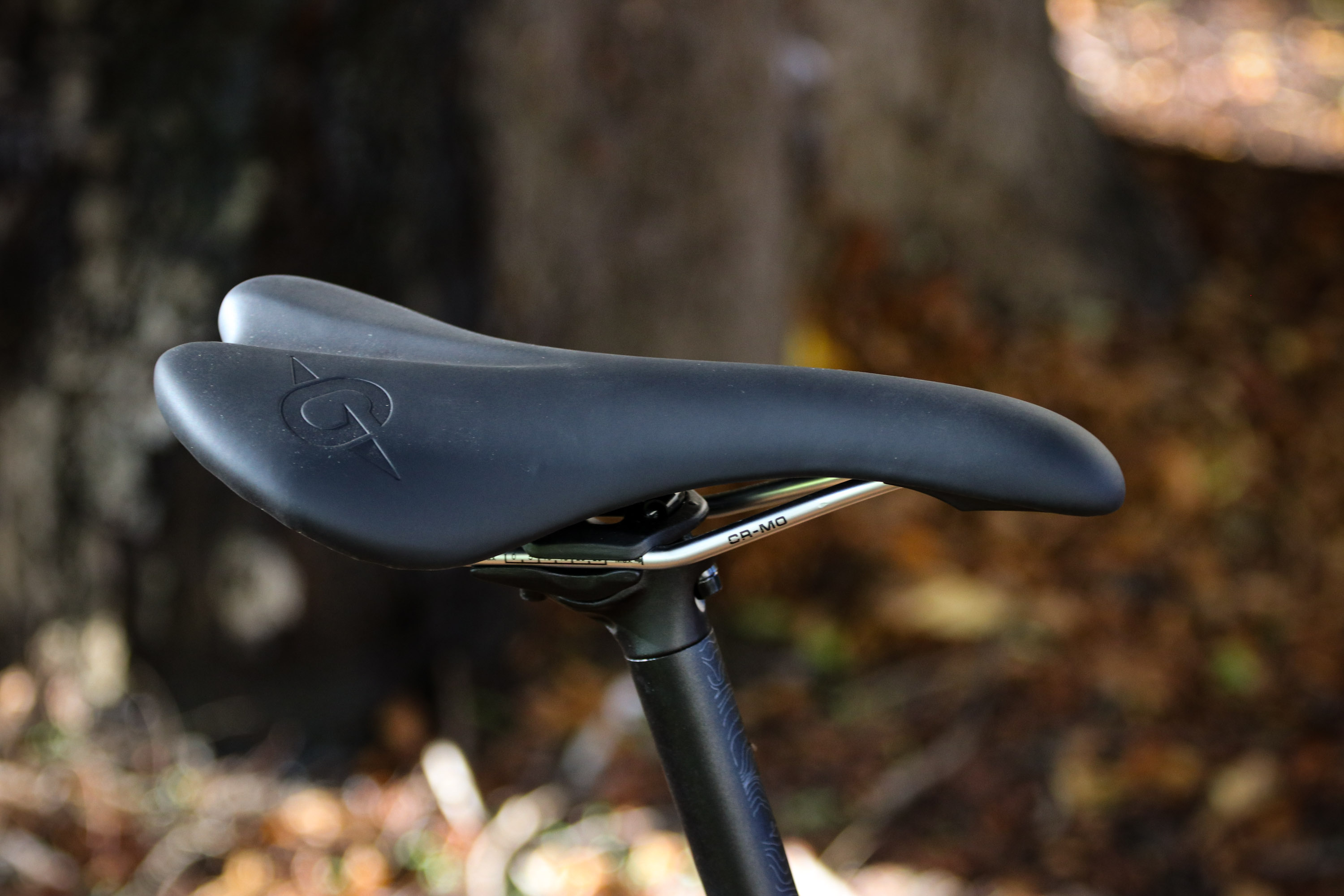 genesis bike saddle