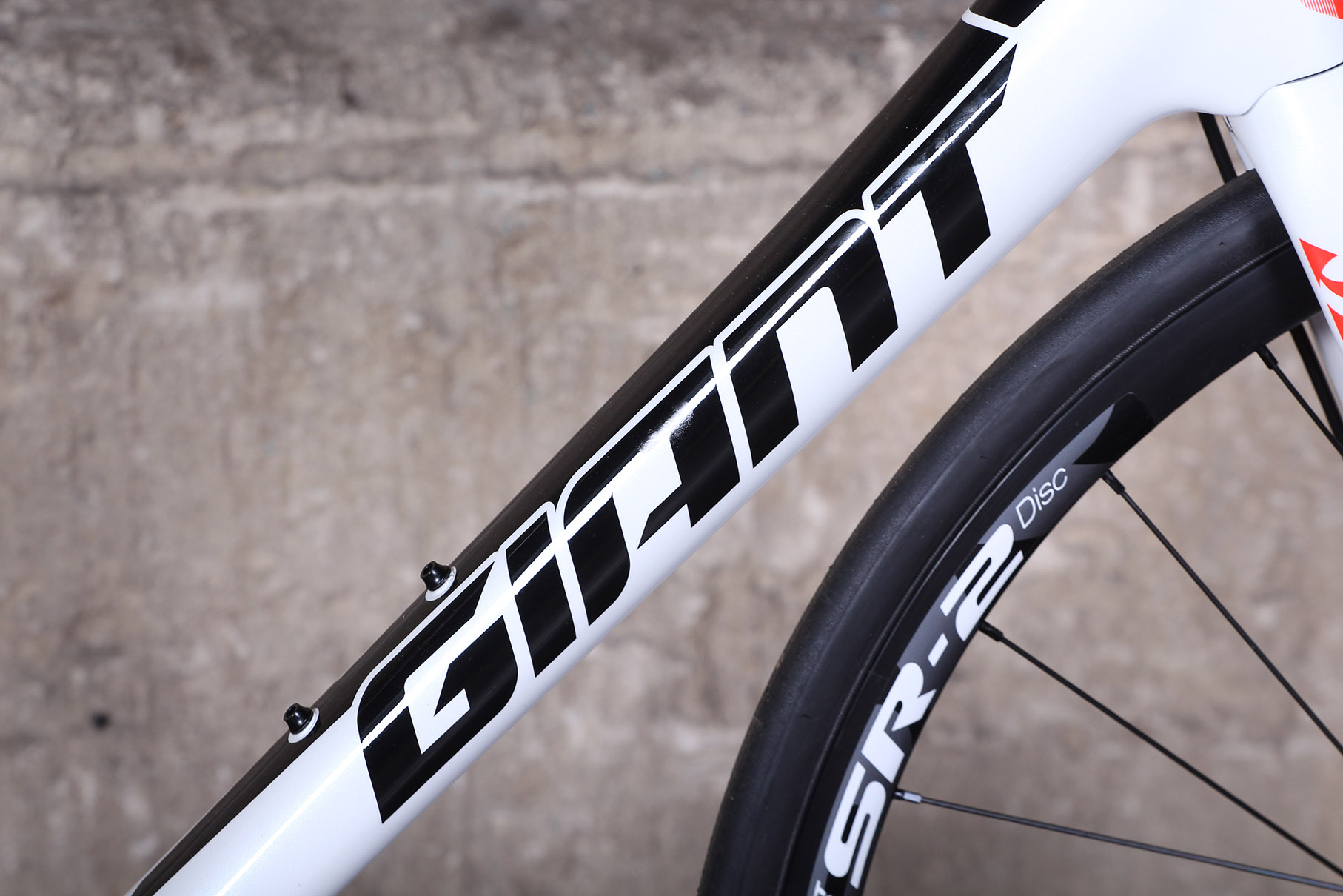 Review Giant Defy Advanced 3 Road Cc