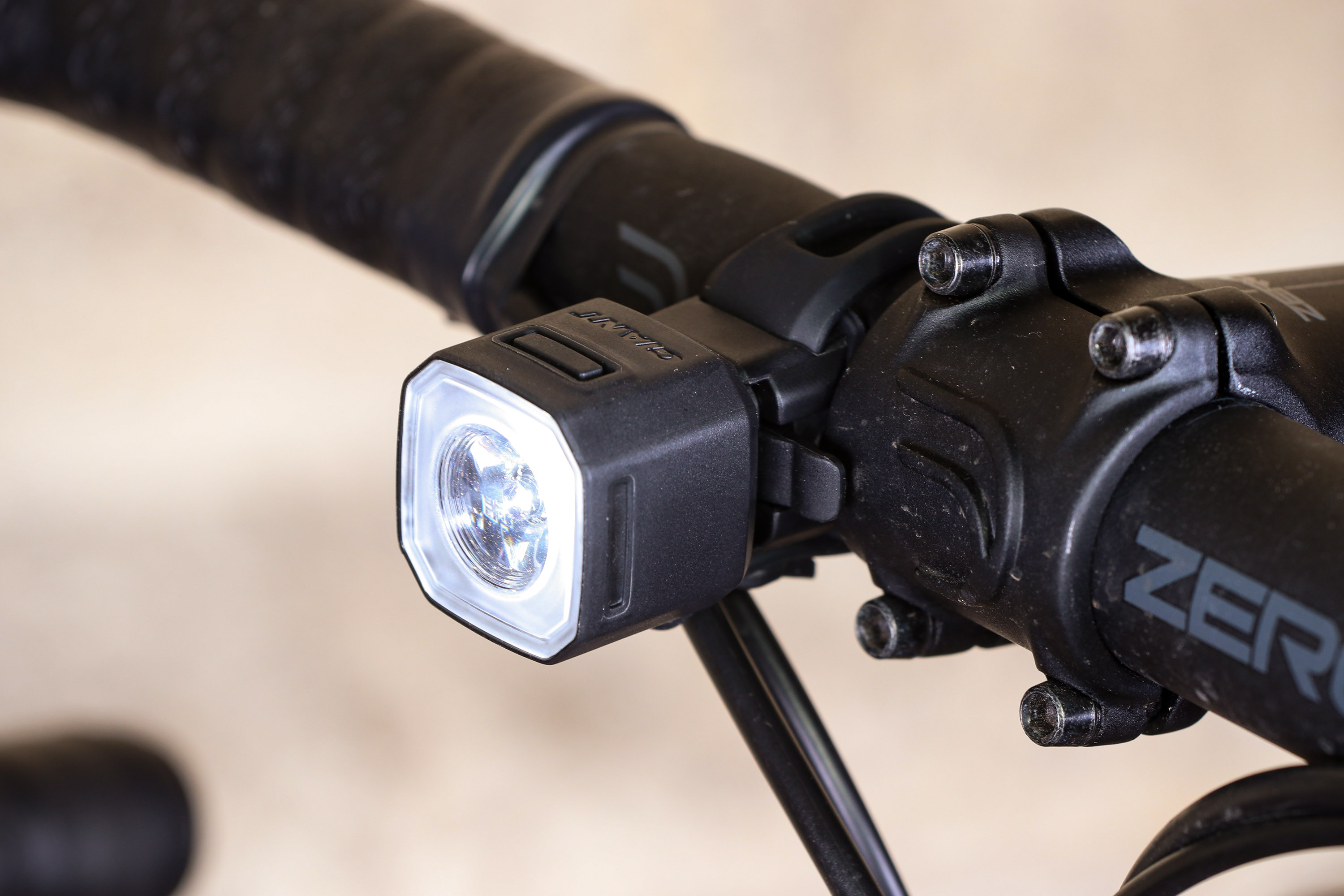 Review: Giant Recon HL 100 front light 