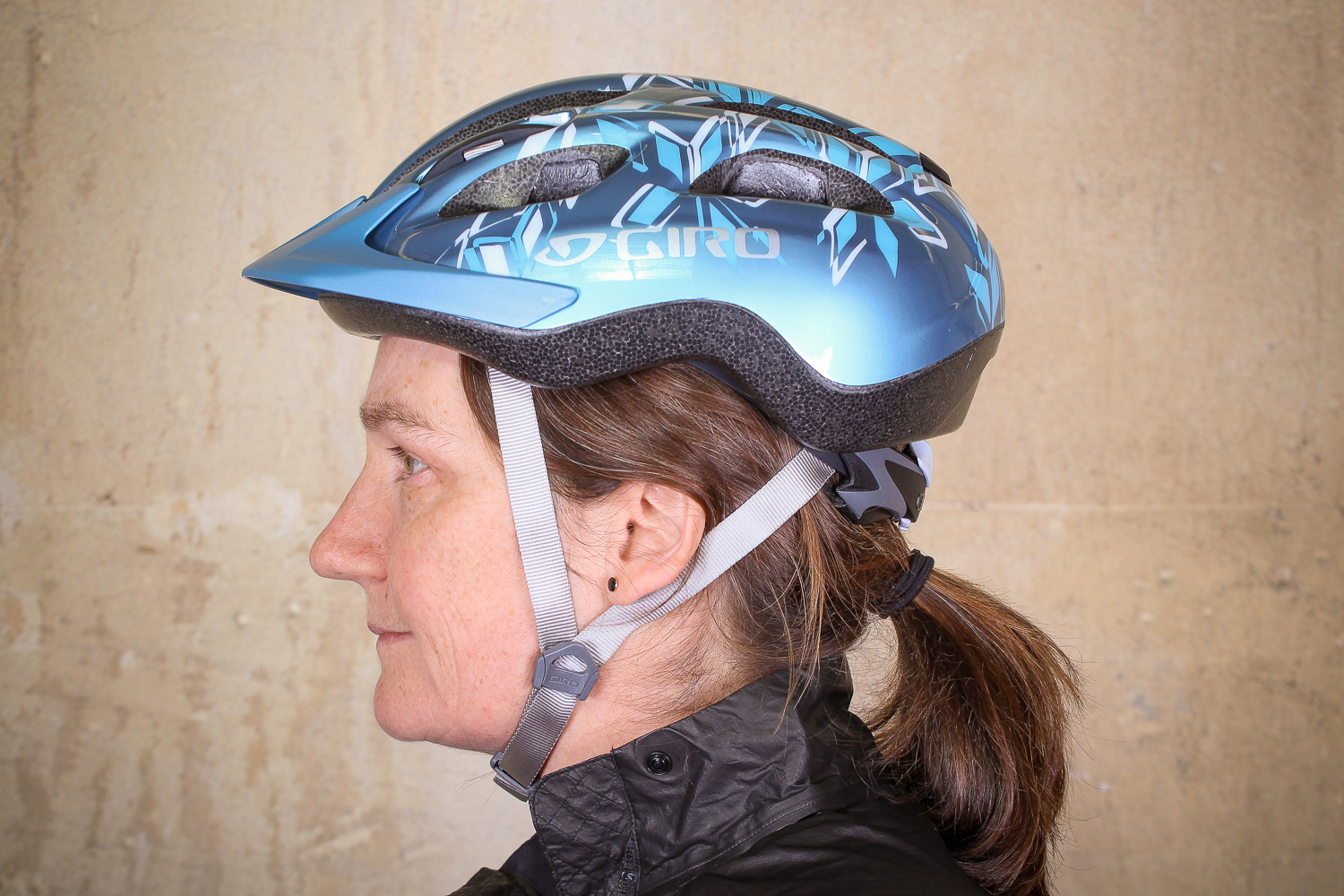 giro helmet ponytail