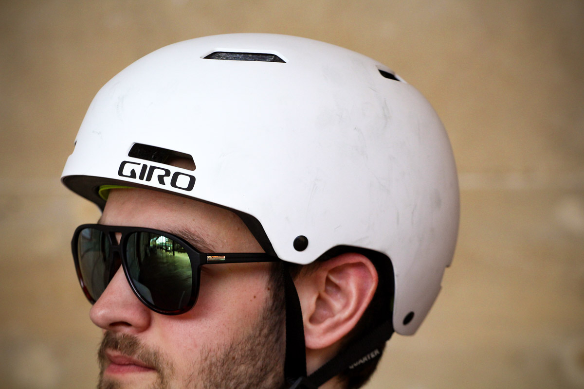 giro quarter adult dirt cycling helmet