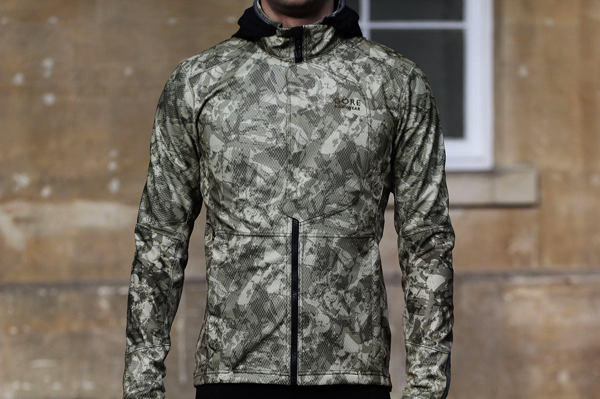 optocht Somber potlood Review: Gore Element Urban Print Windstopper Soft Shell Jacket | road.cc